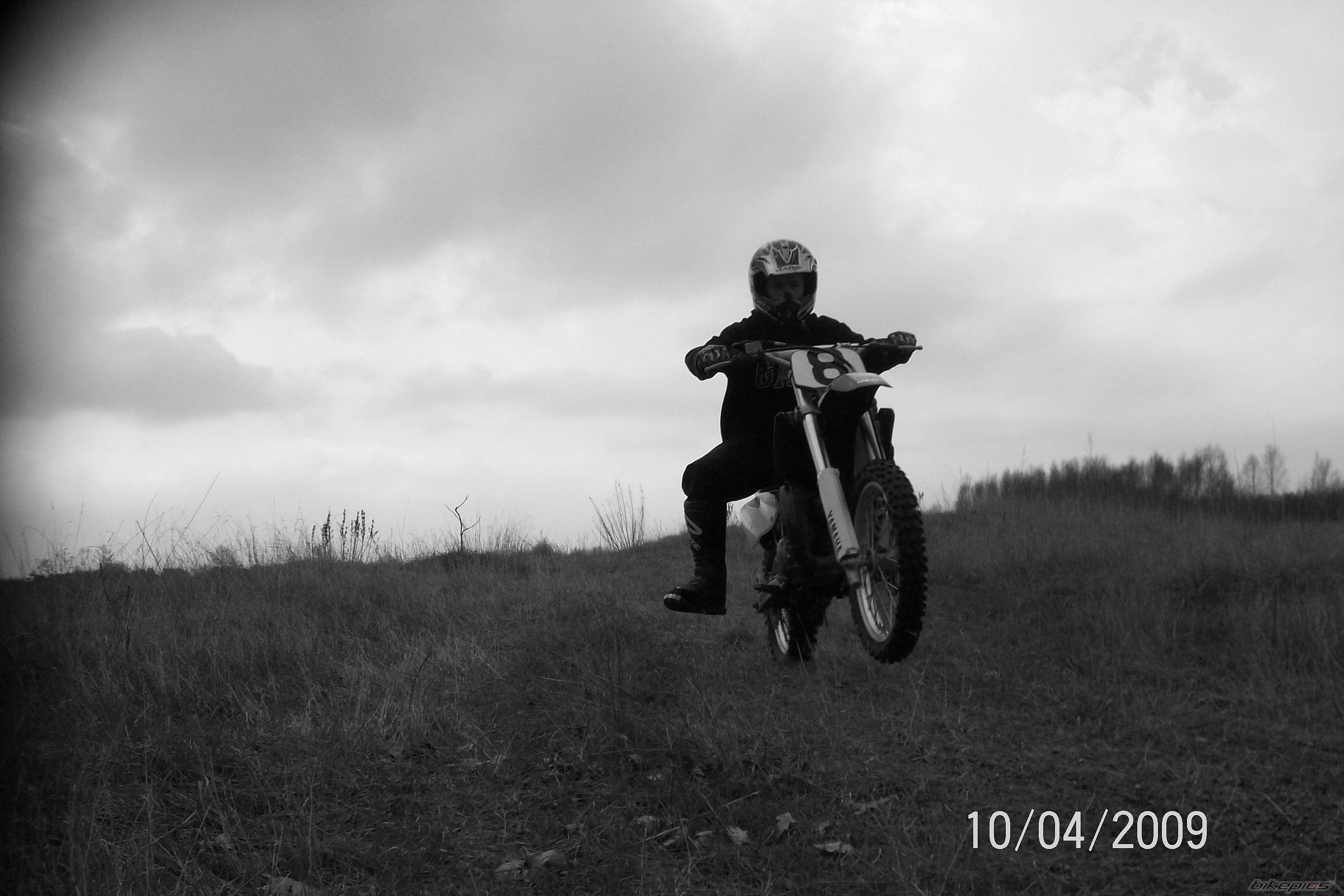 Photo 1695698