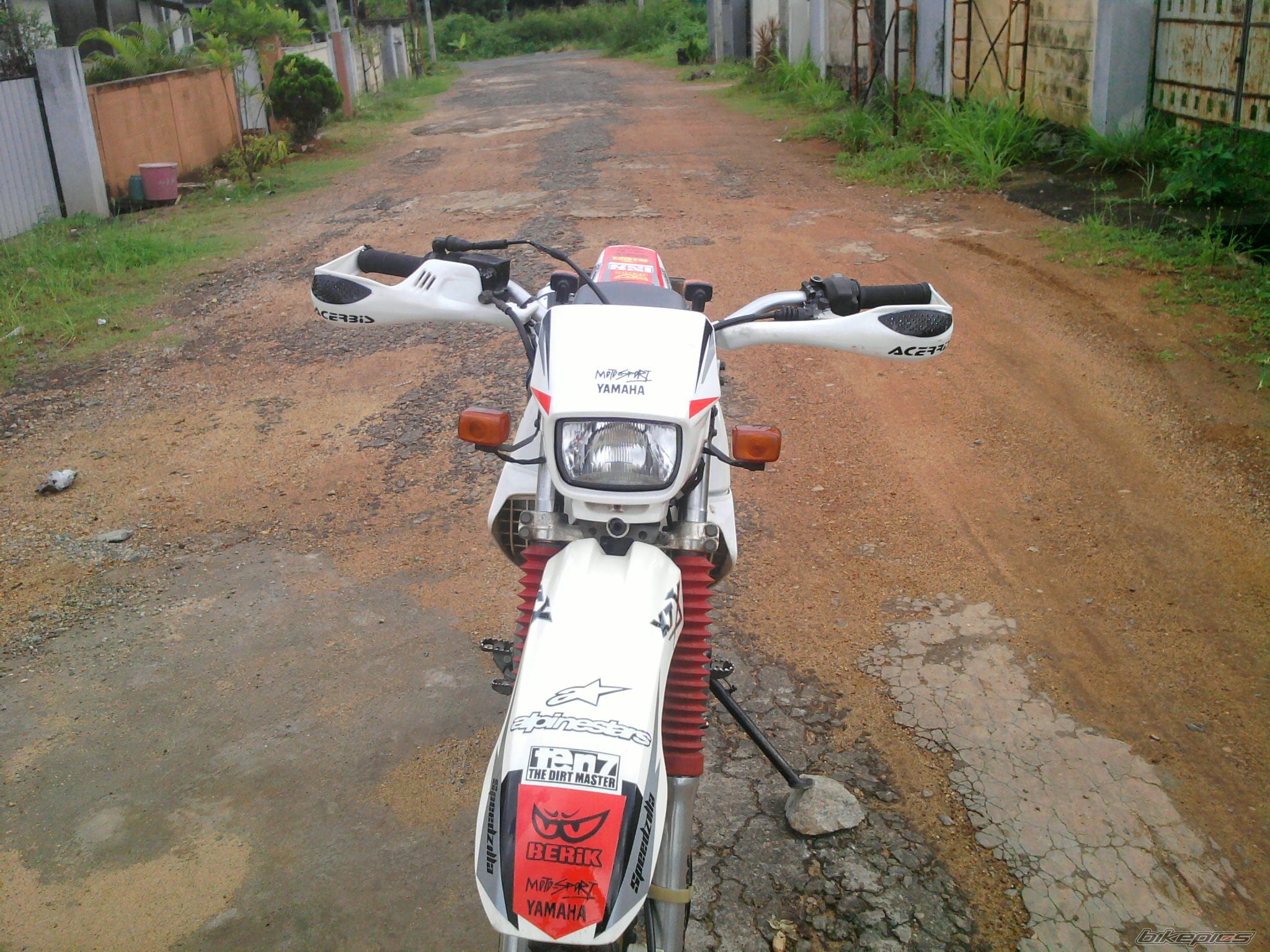 Photo 1695776