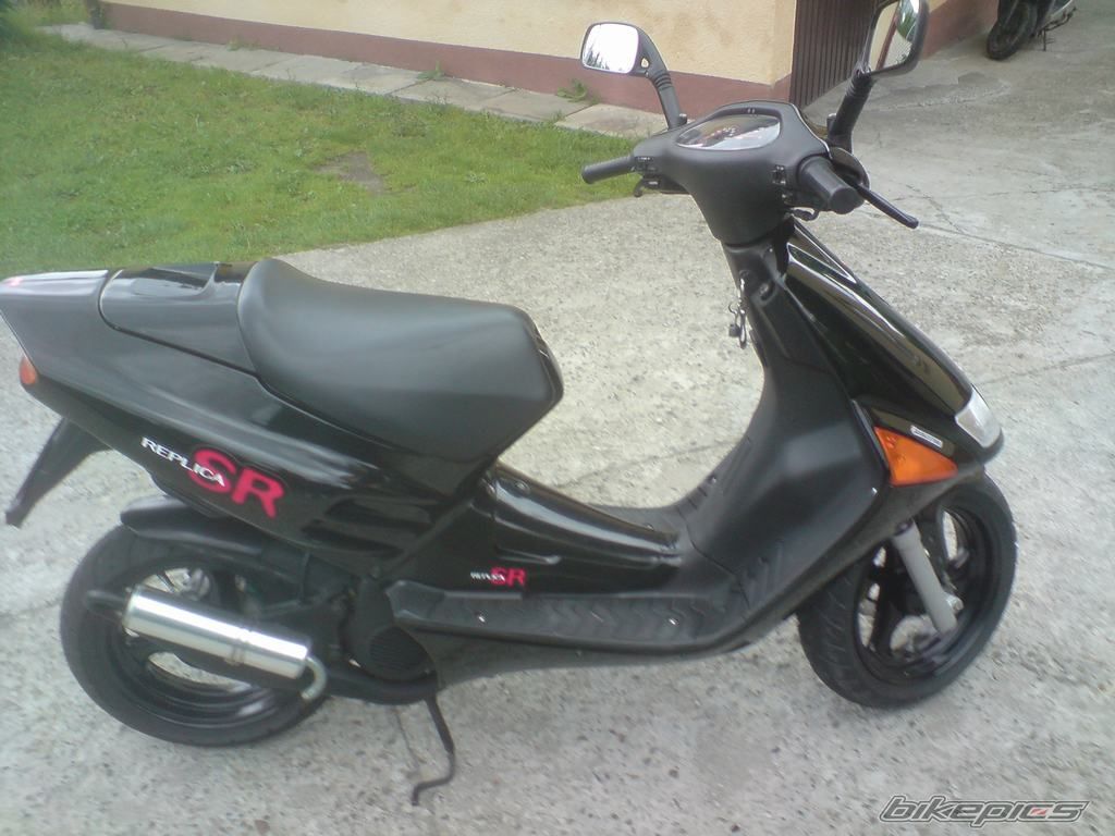Photo 1695923