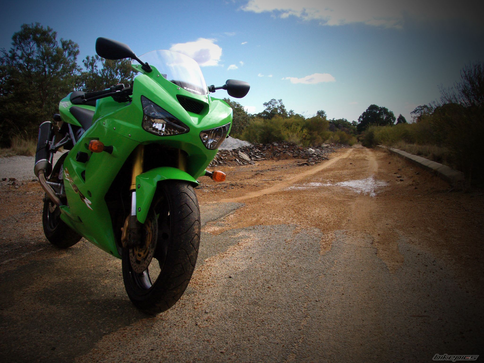 Bike Photo 1695929
