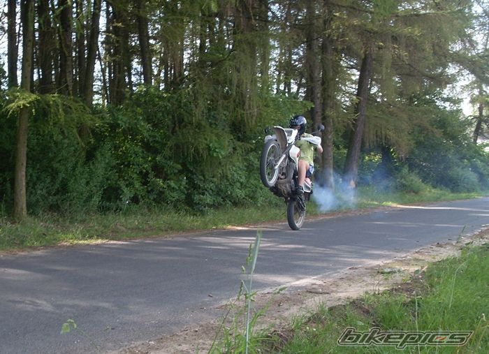 Bike Photo 1695946