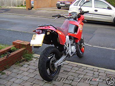 Photo 1695989