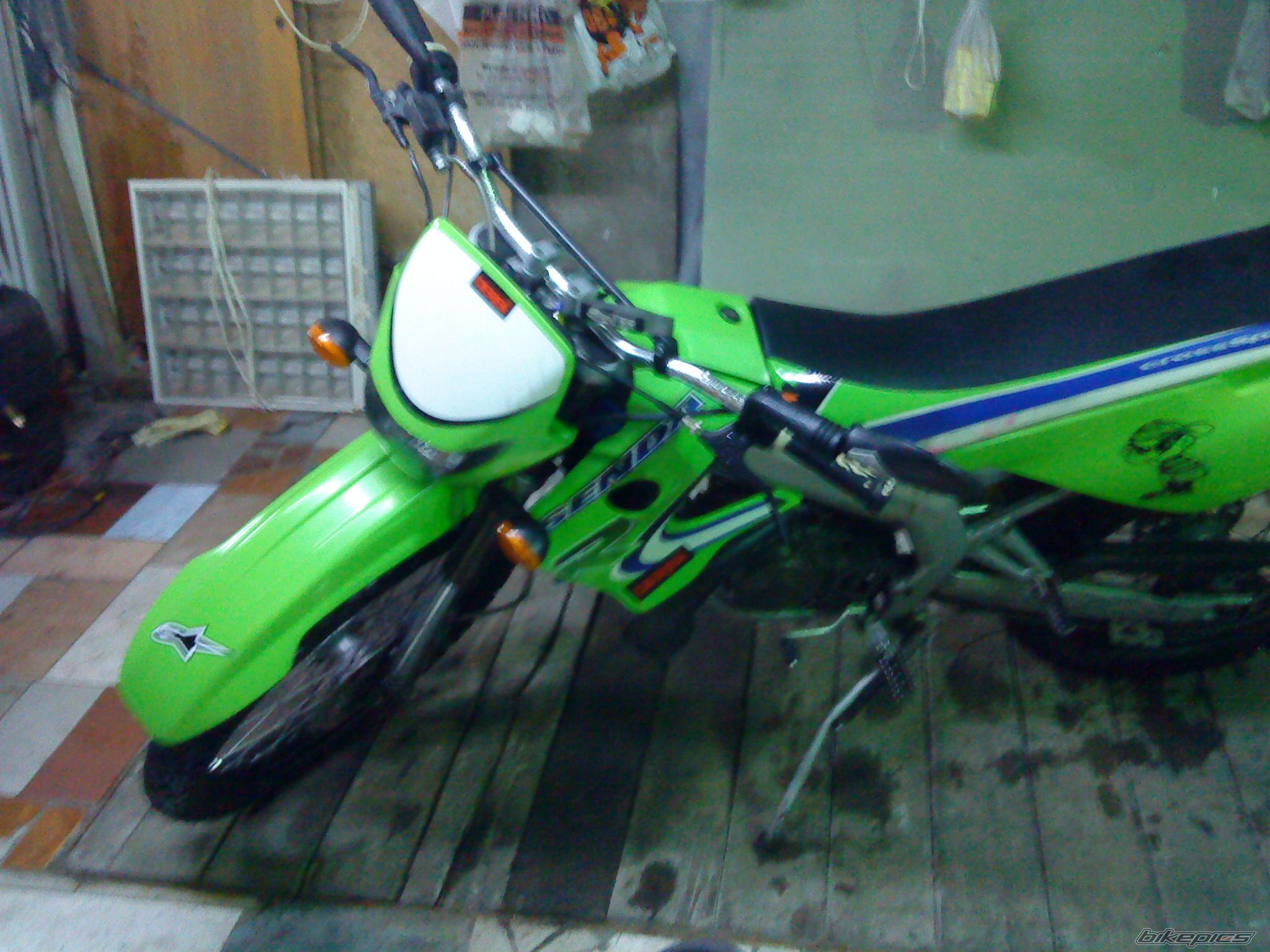 Photo 1696018