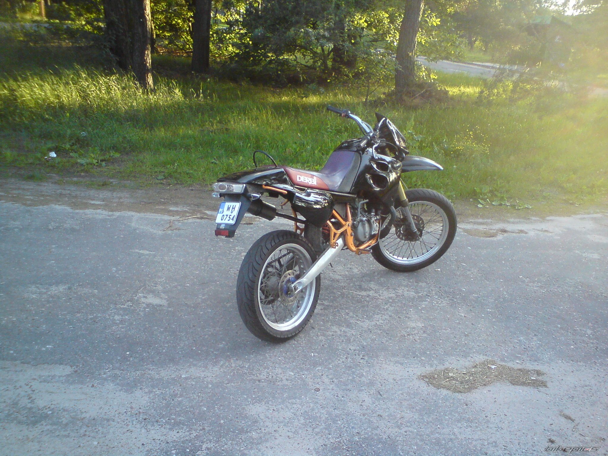 Photo 1696045