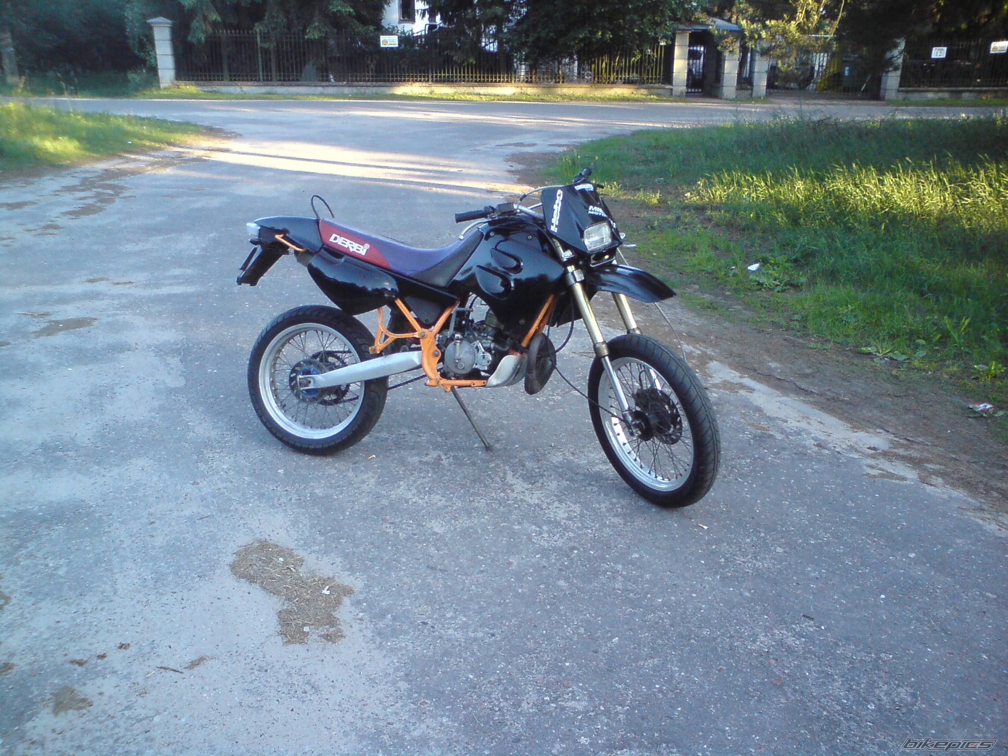 Photo 1696046