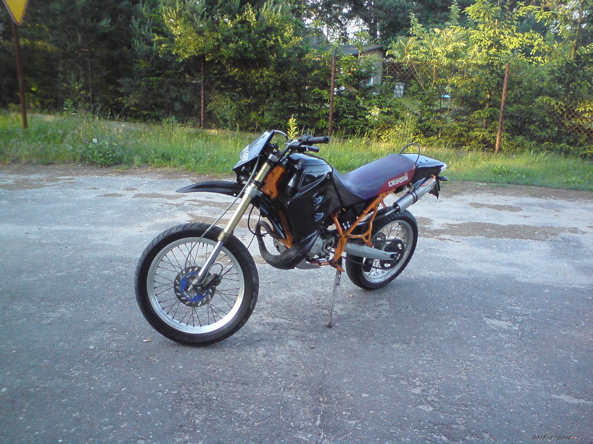Photo 1696055