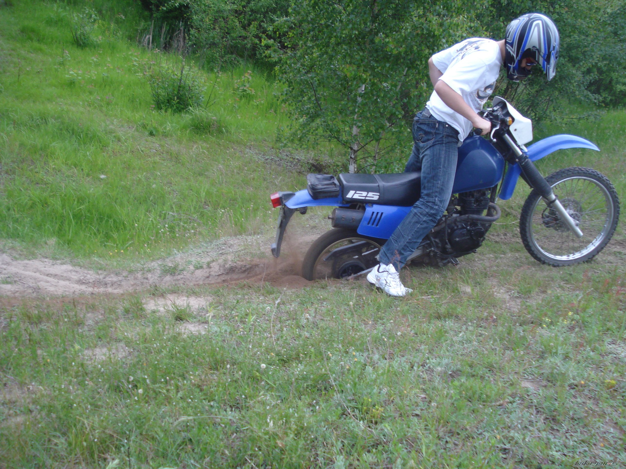 Photo 1696096