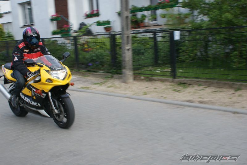 Photo 1696170
