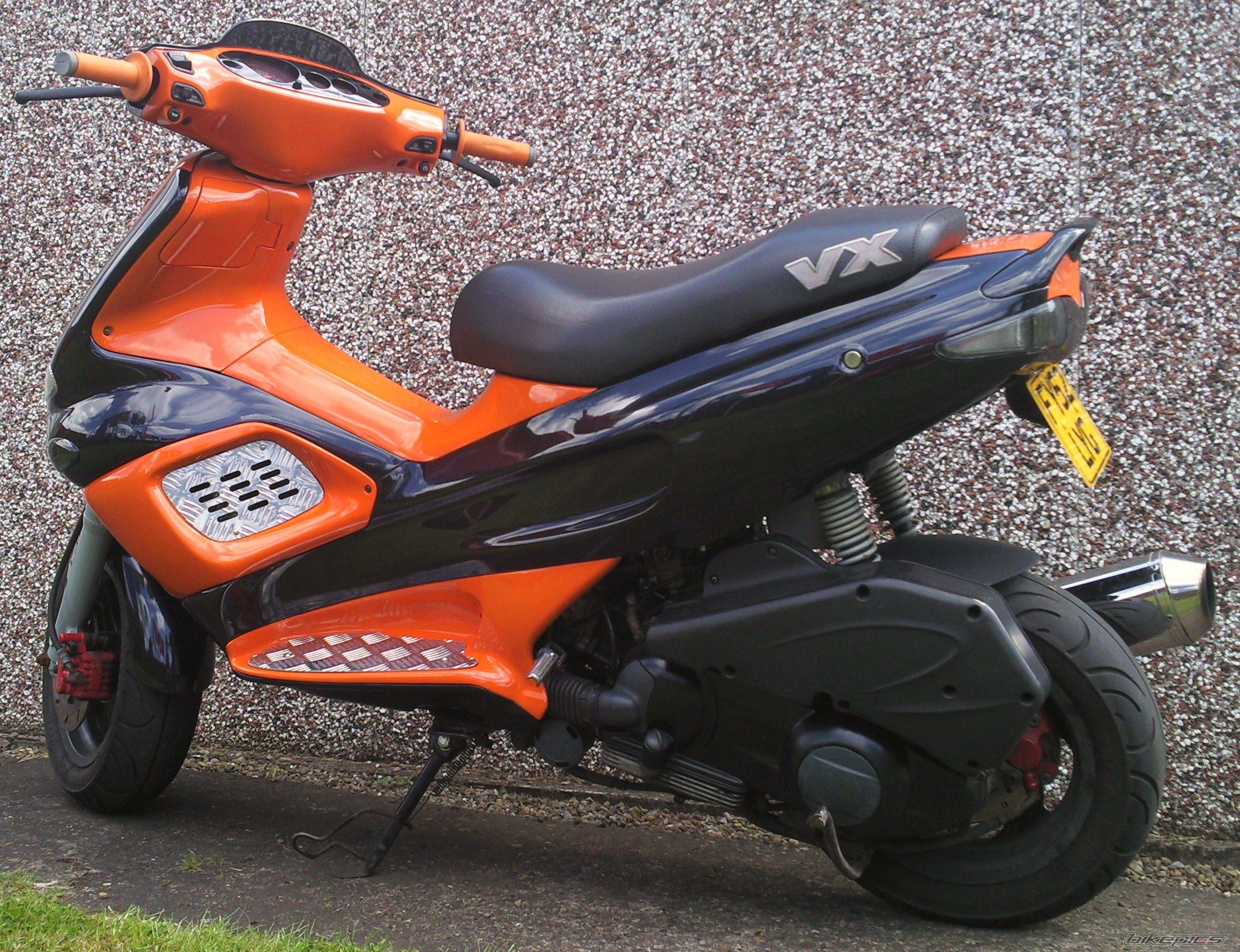 Photo 1696217
