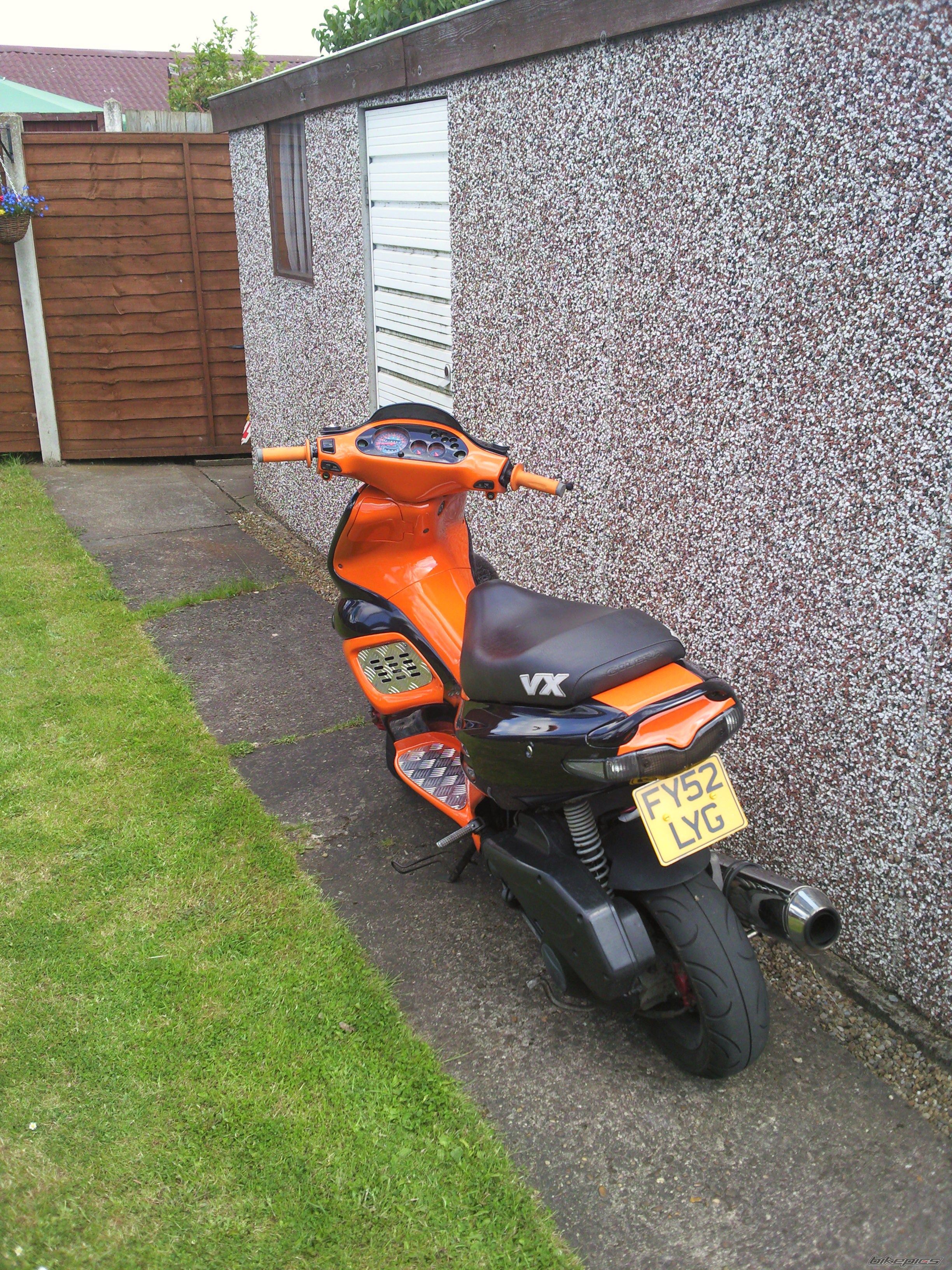 Photo 1696221