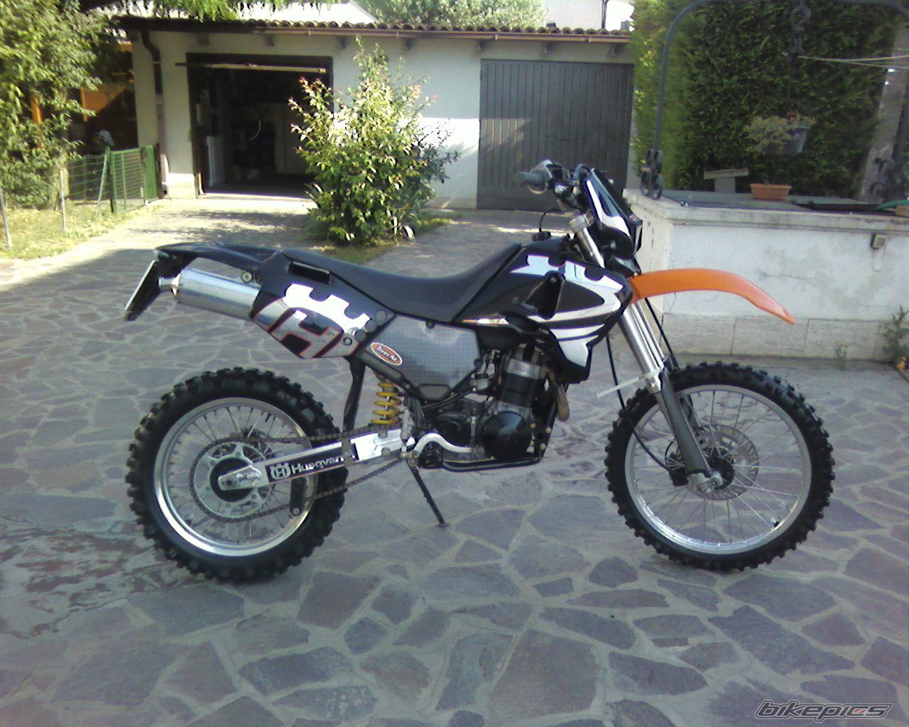 Photo 1696471