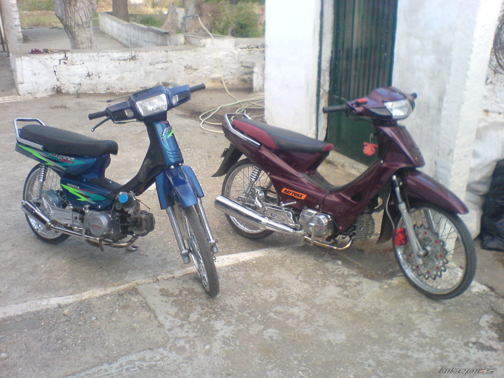 Bike Photo 1696478