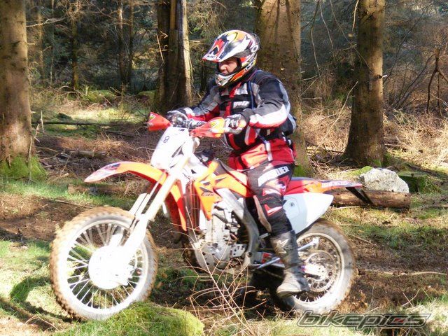 Photo 1696515