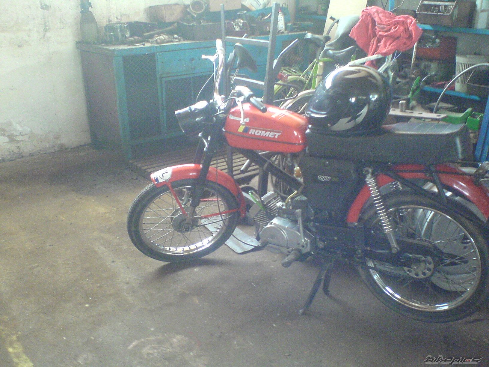 Photo 1696564