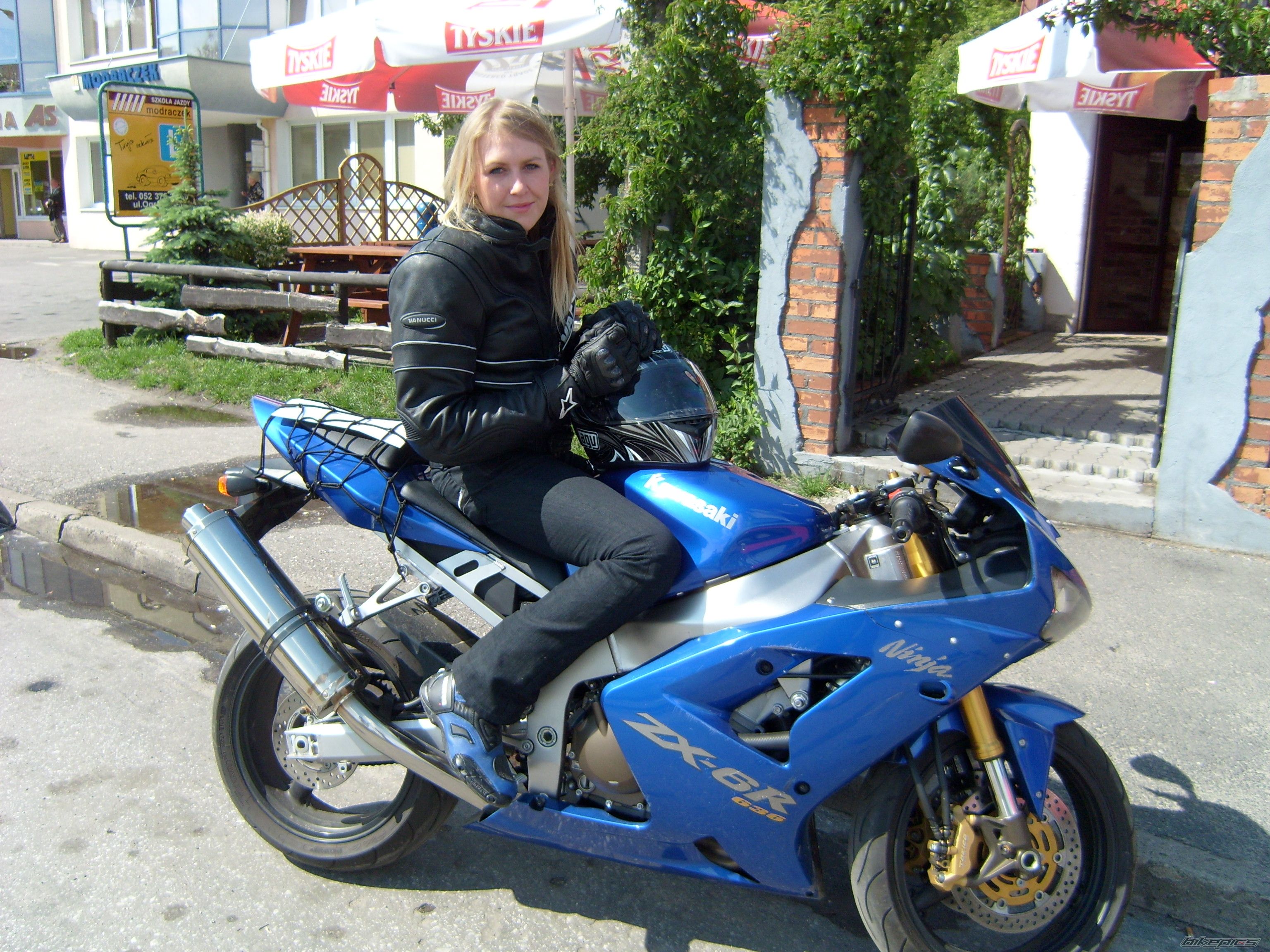 Bike Photo 1696661