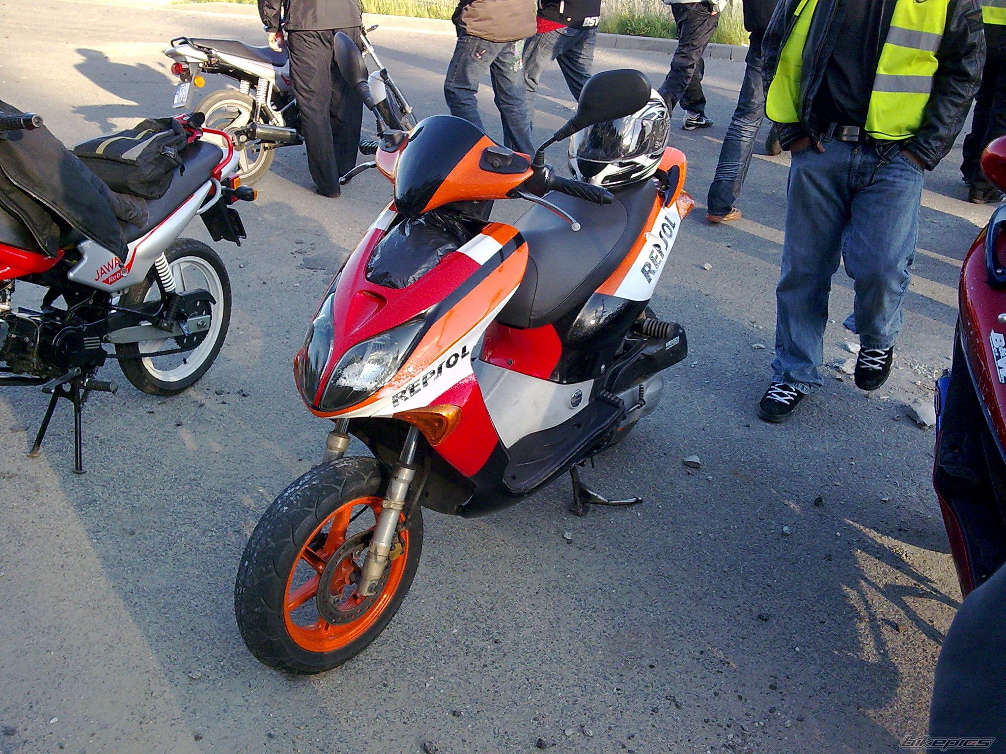 Photo 1696663