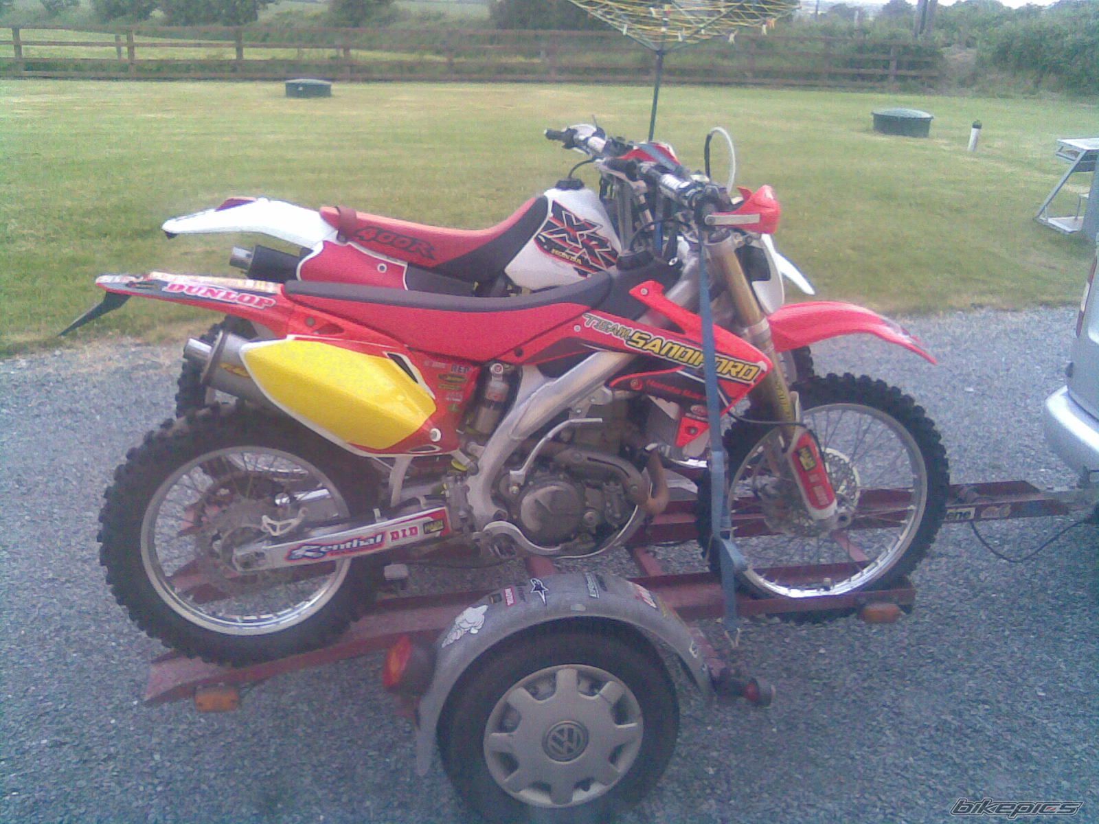 Photo 1696695