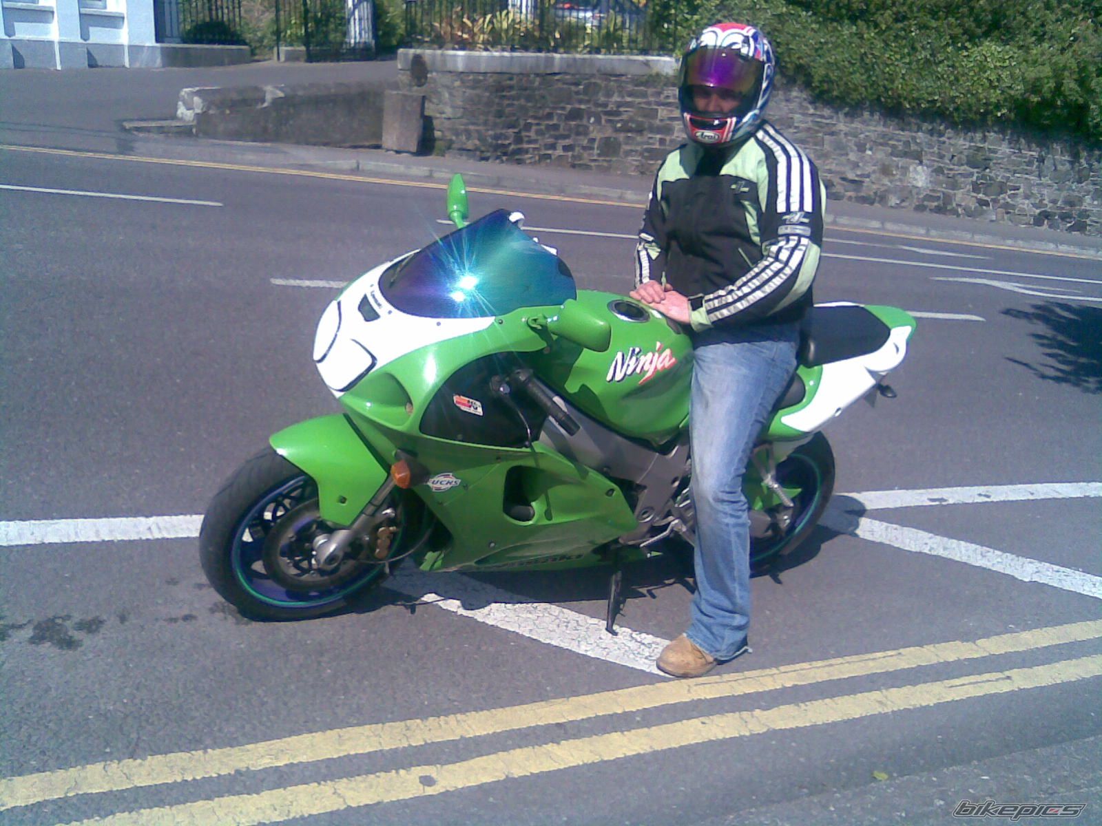 Photo 1696714