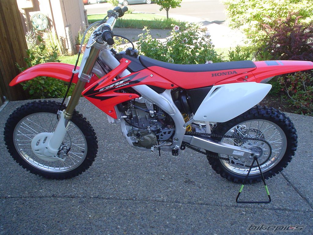 Photo 1696716