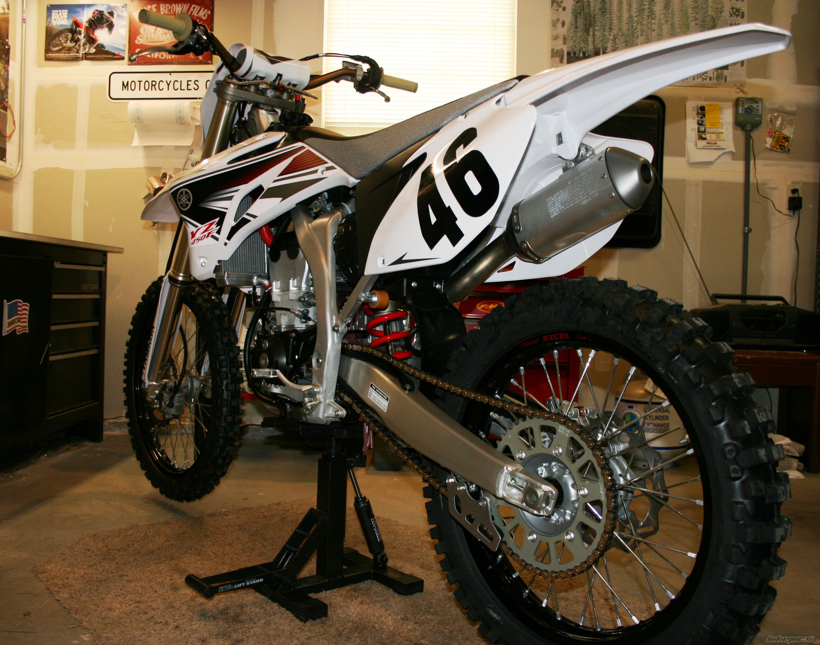 Photo 1696765