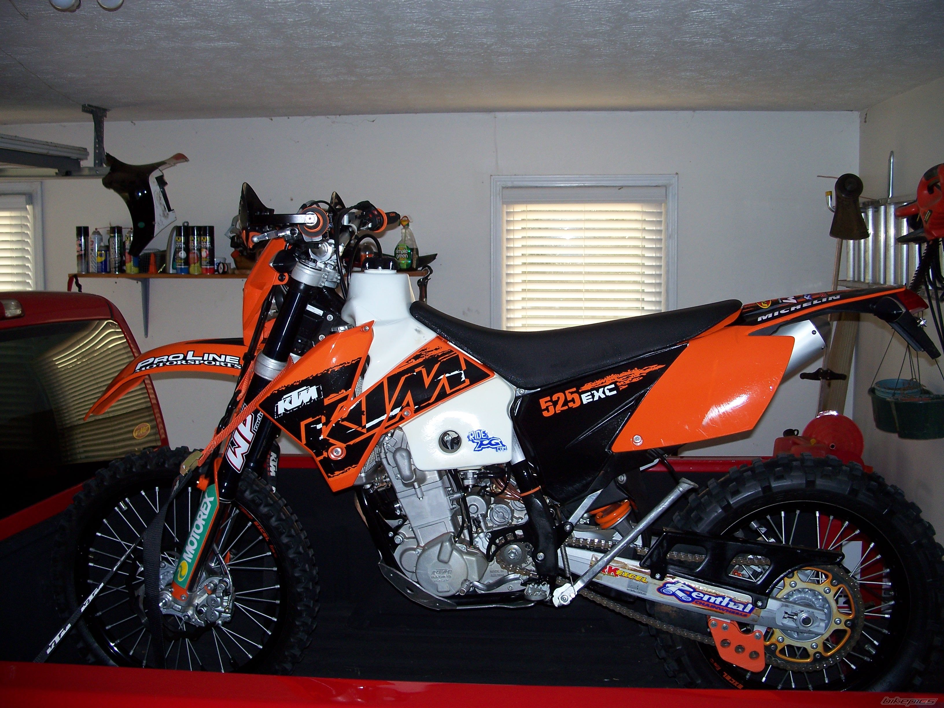 Photo 1696792