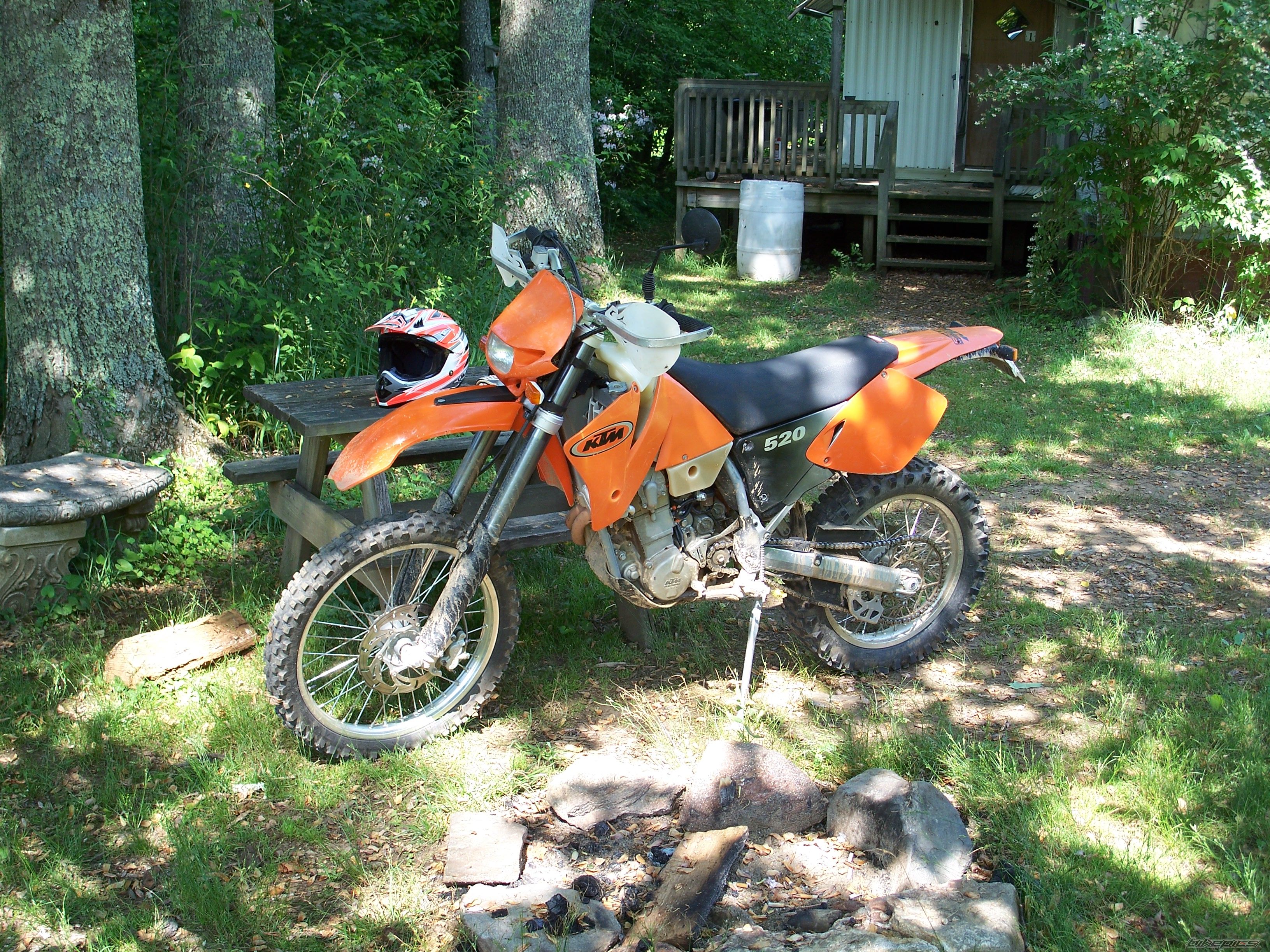 Photo 1696806