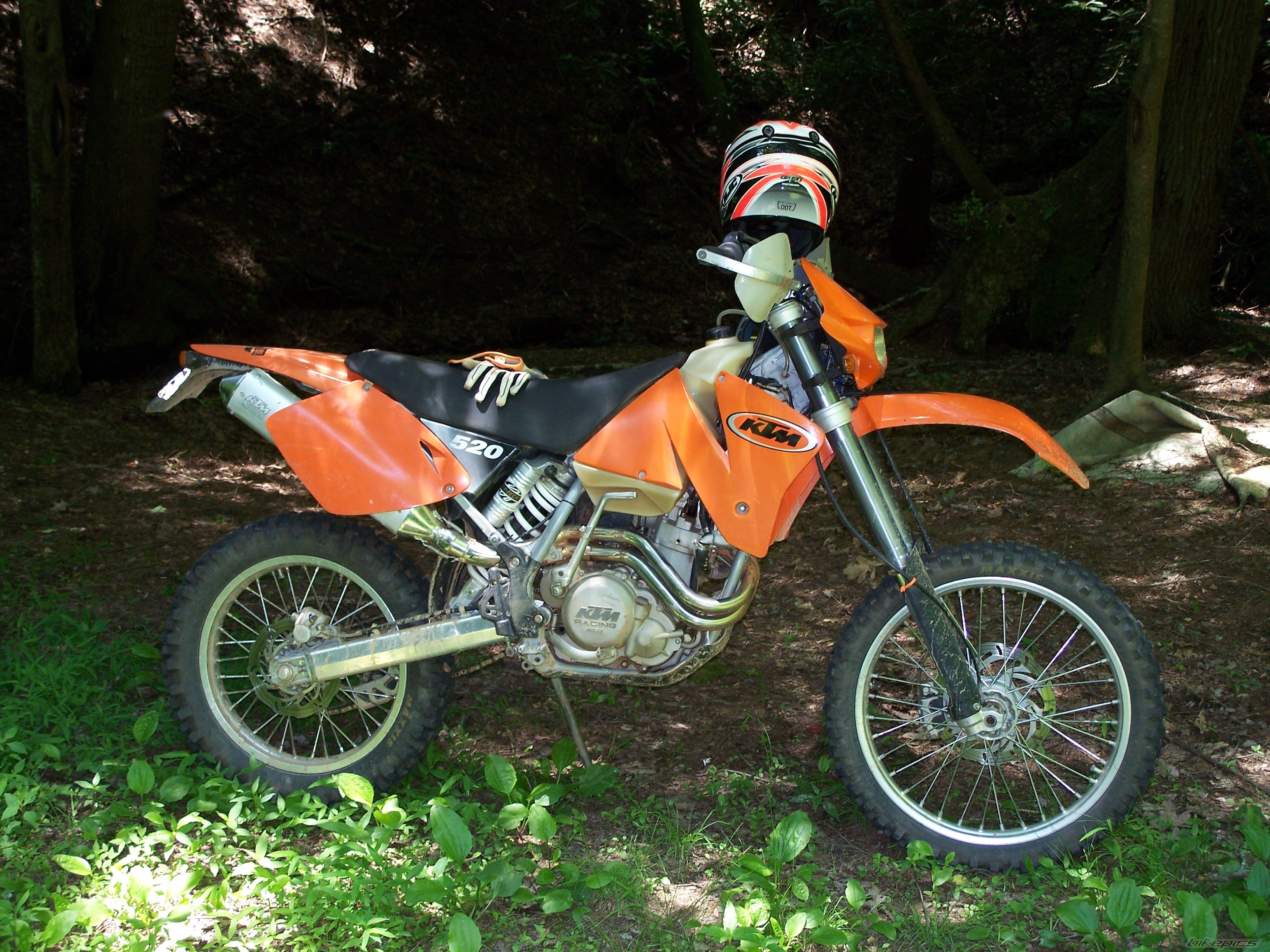 Photo 1696856