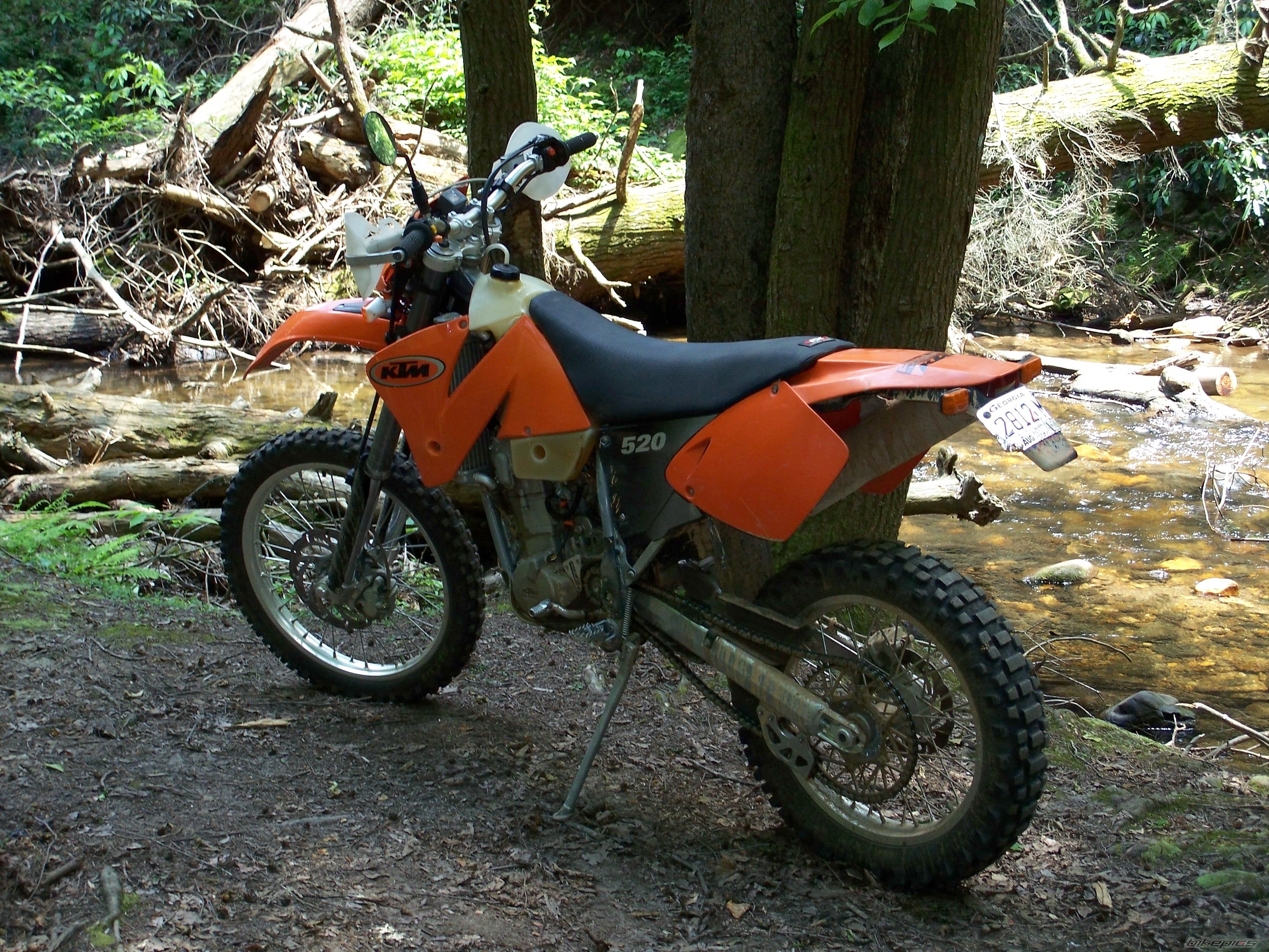 Photo 1696862