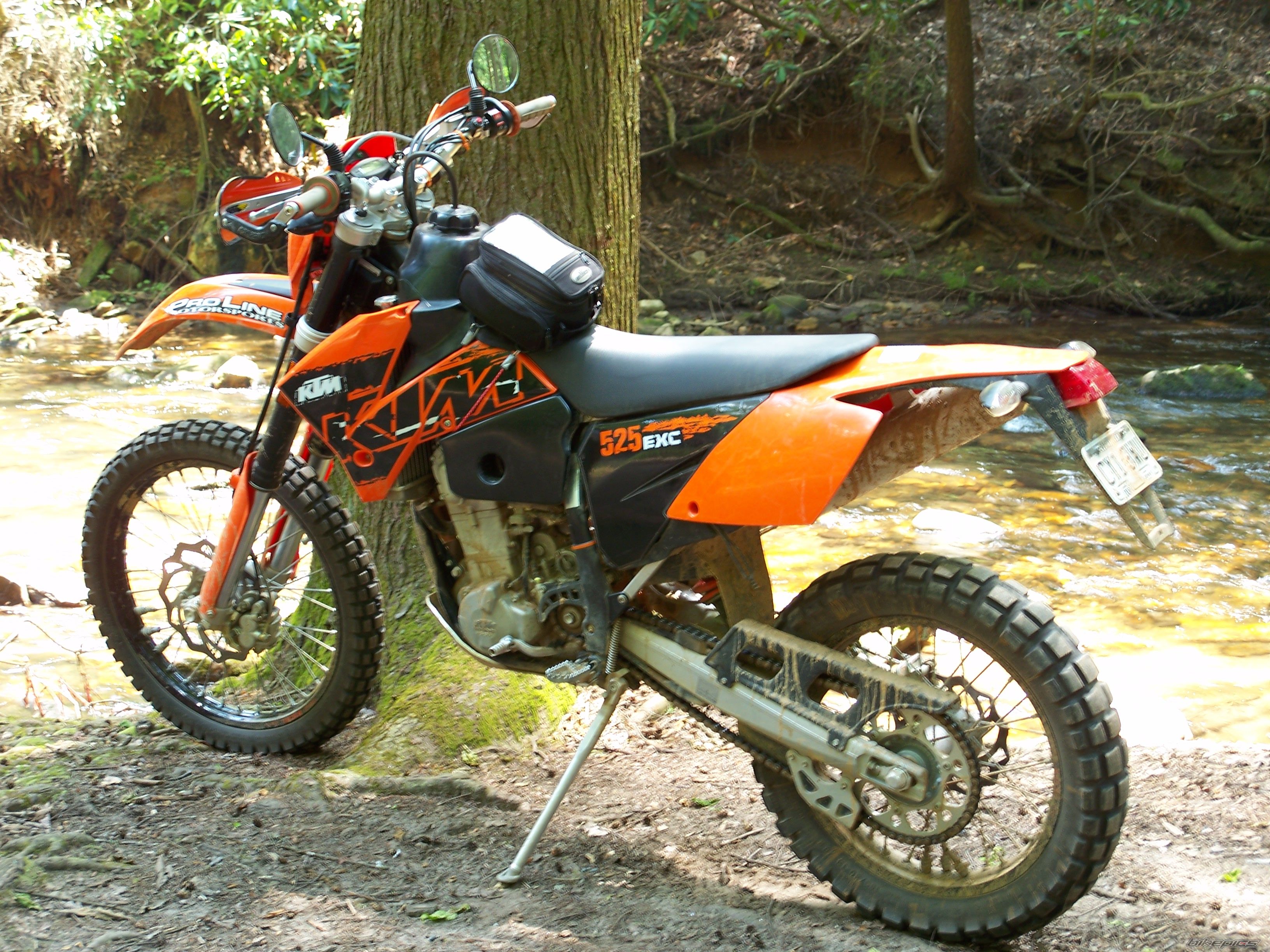 Photo 1696863