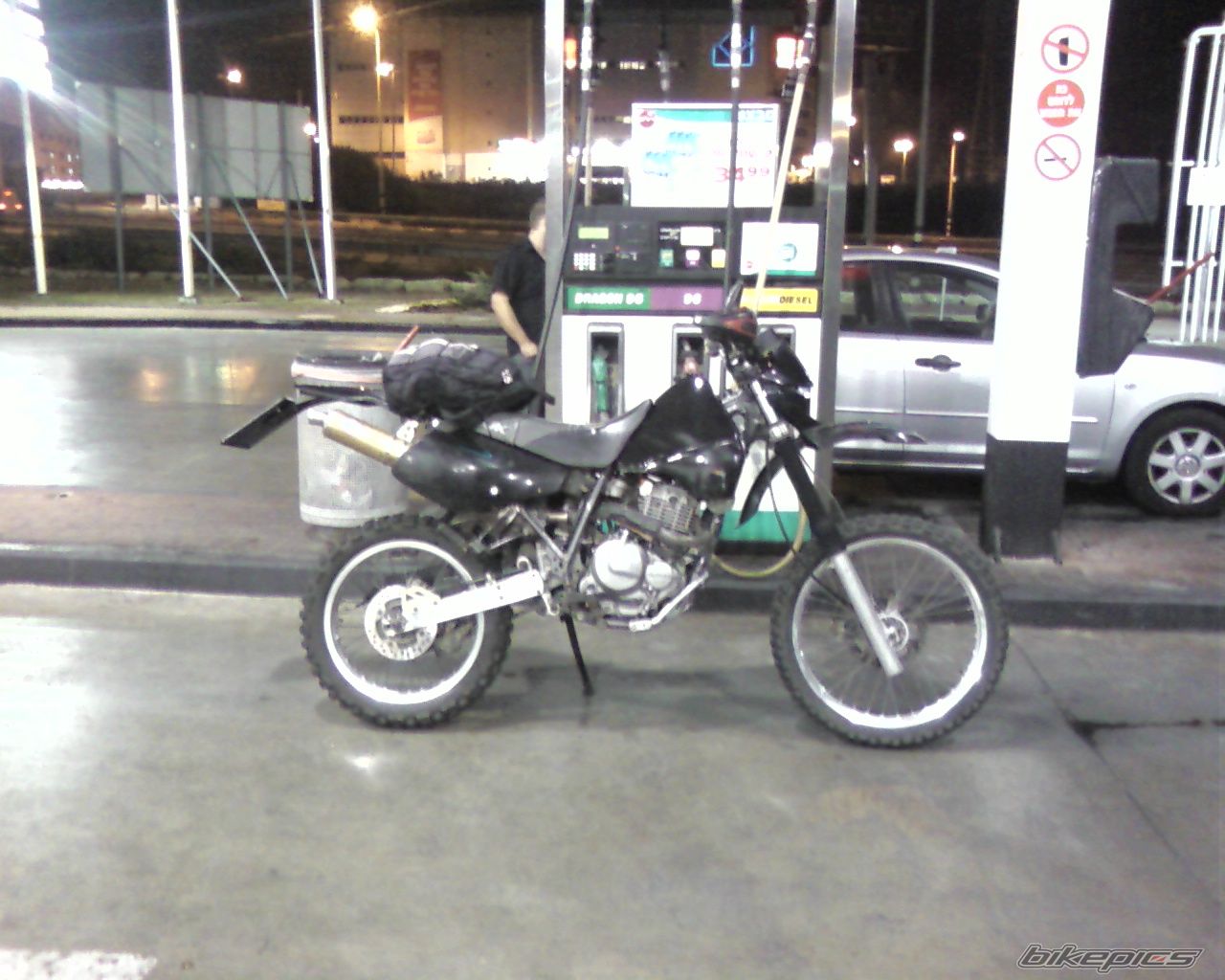 Photo 1696878
