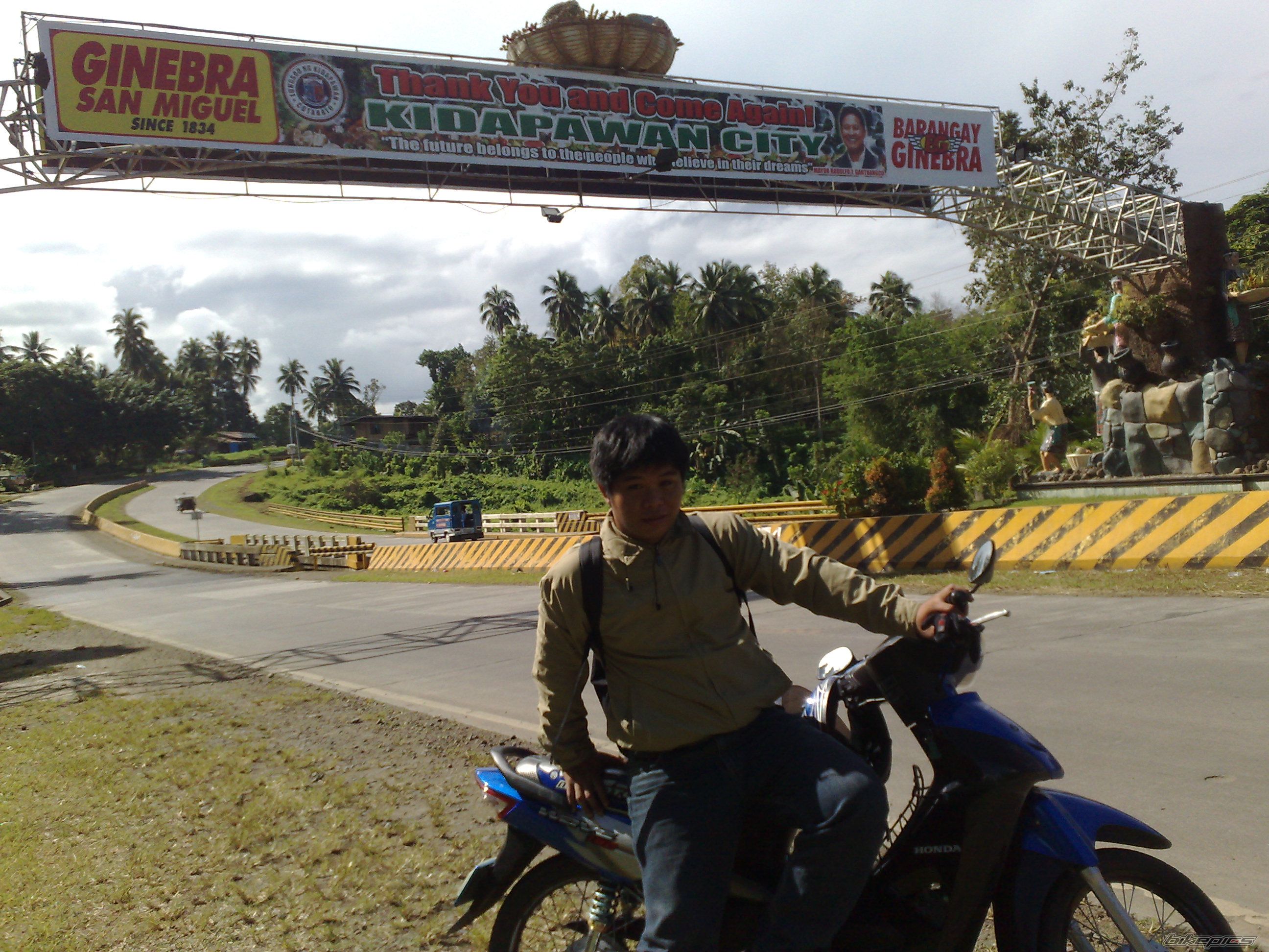 Photo 1696931