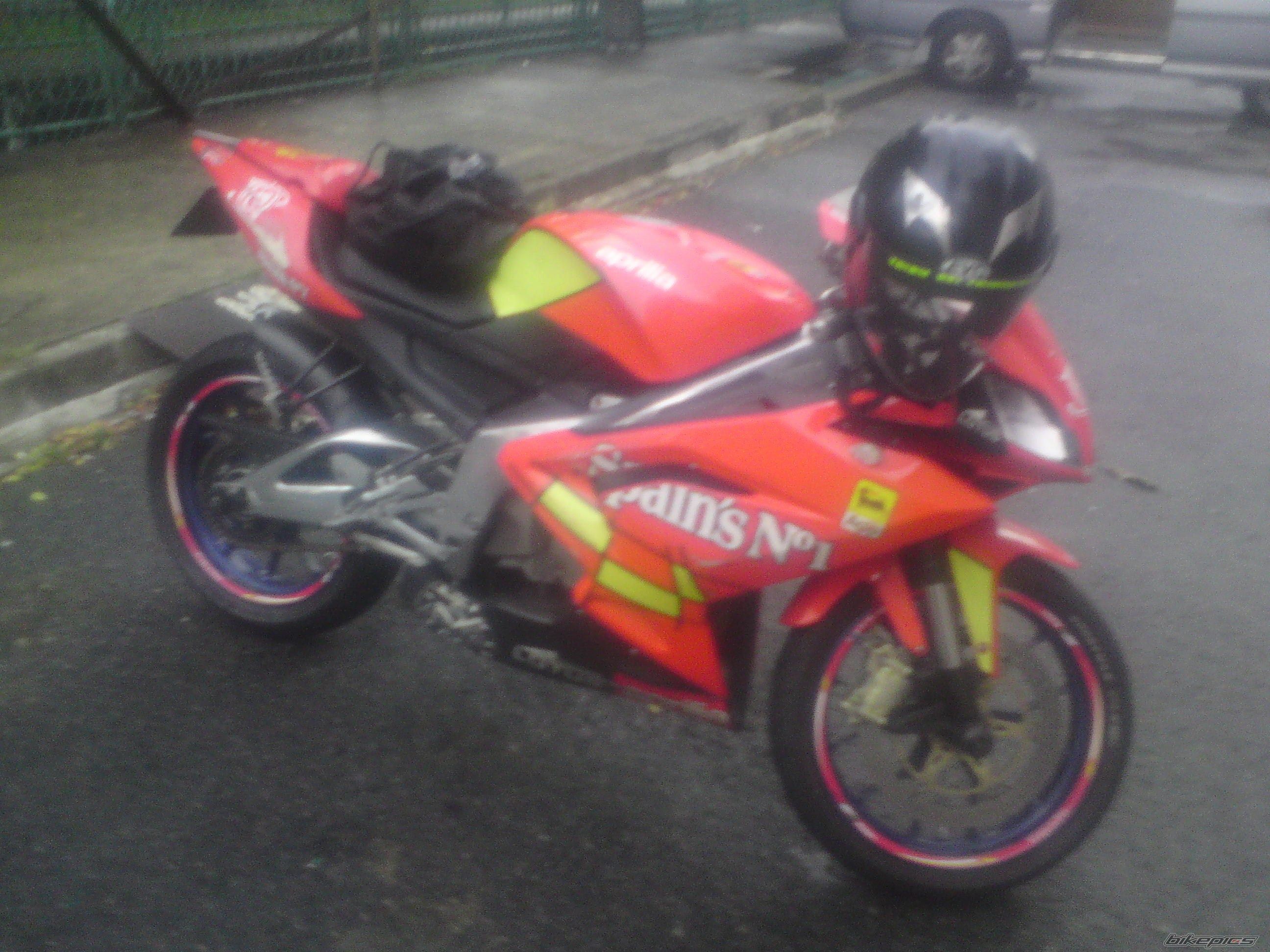 Photo 1696932