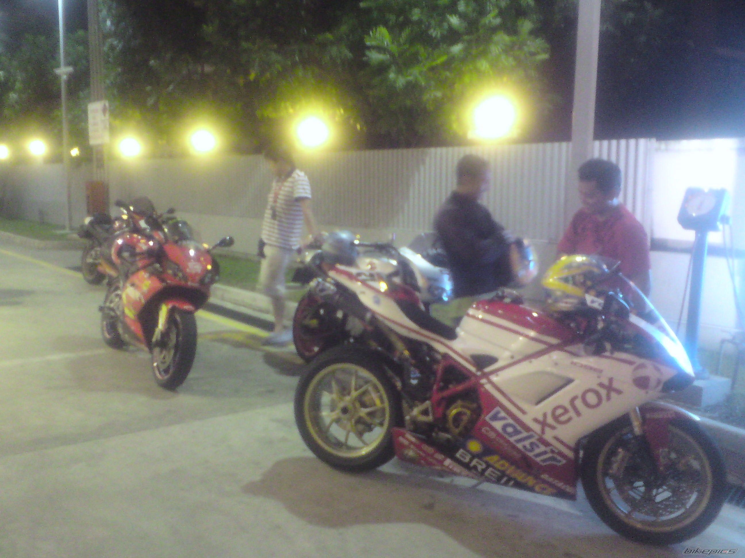 Photo 1696934