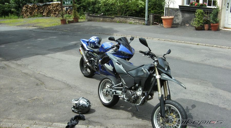 Photo 1696947