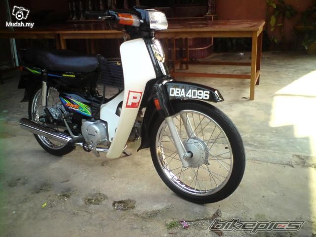 Photo 1696958
