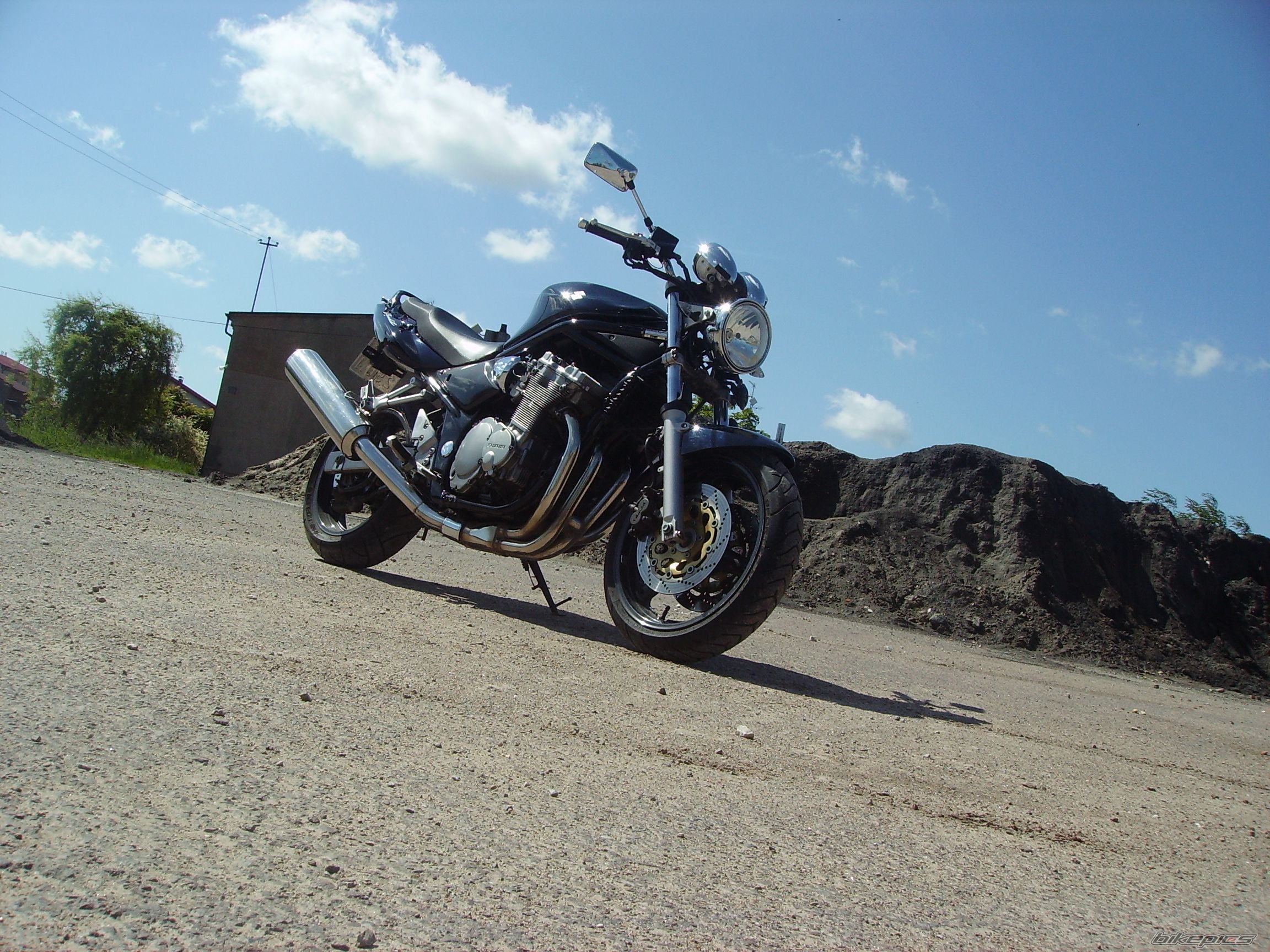 Bike Photo 1697063