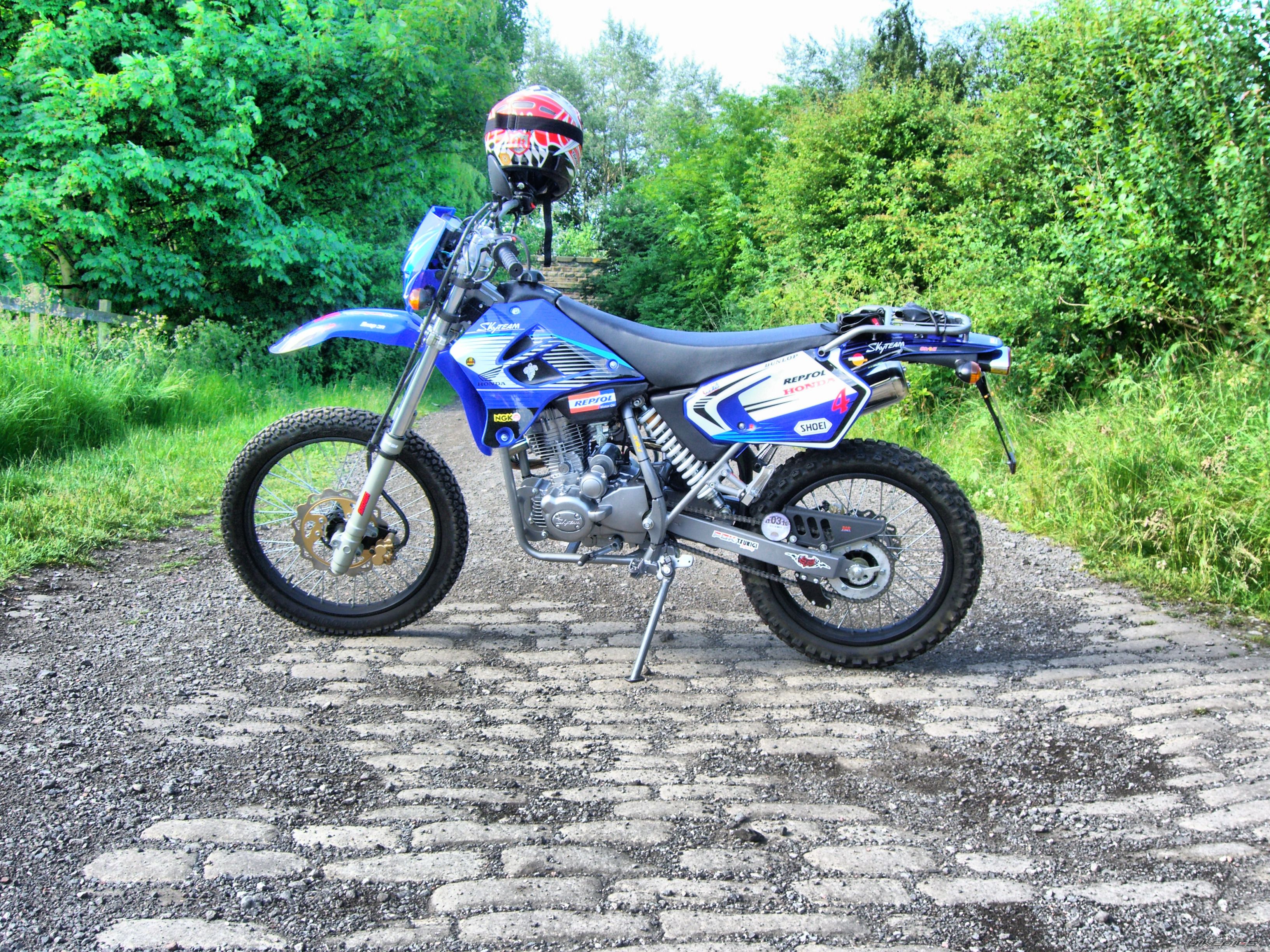 Photo 1697068