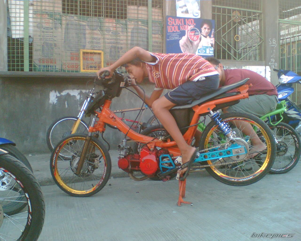 Photo 1697257