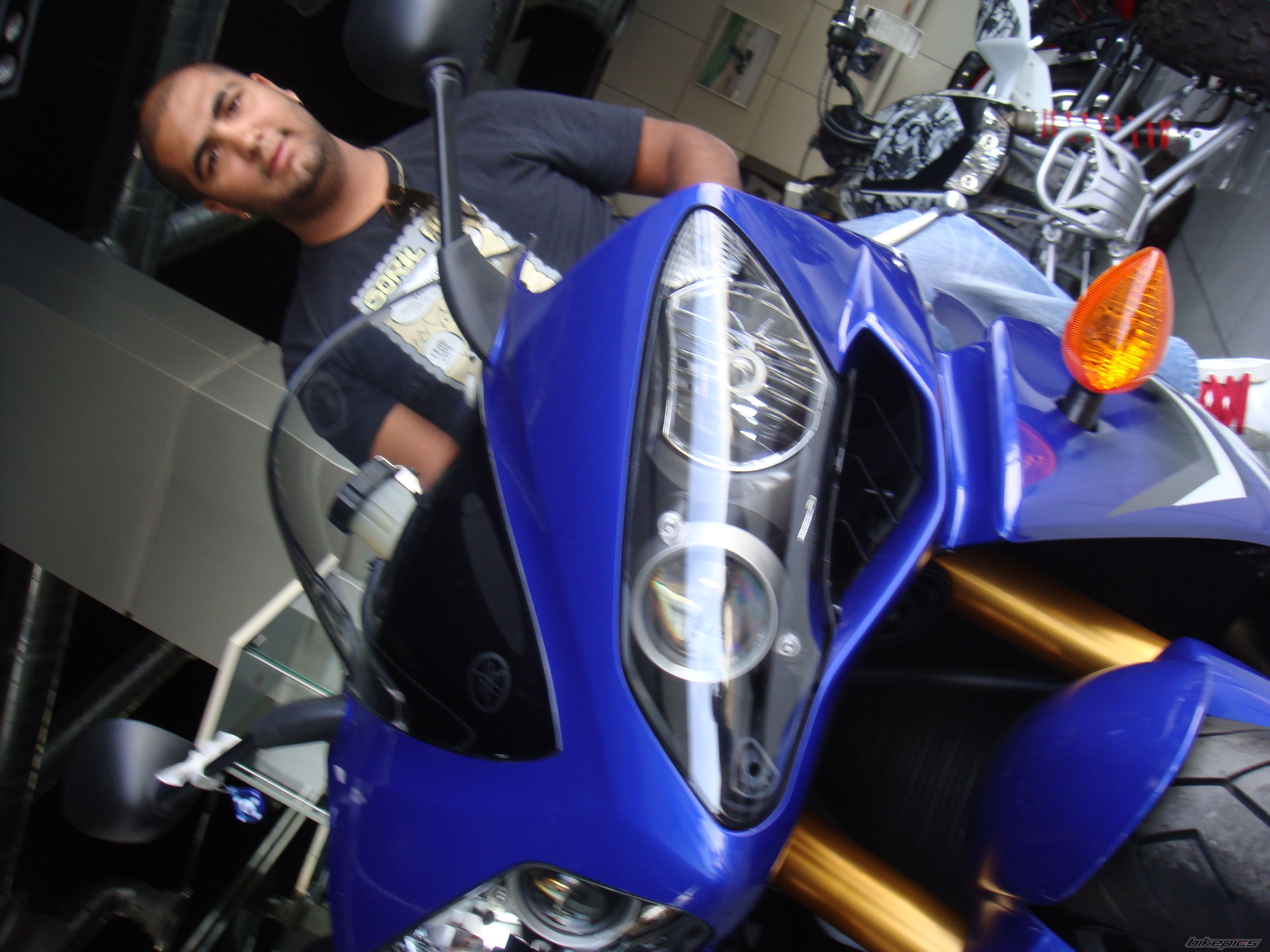 Bike Photo 1697360