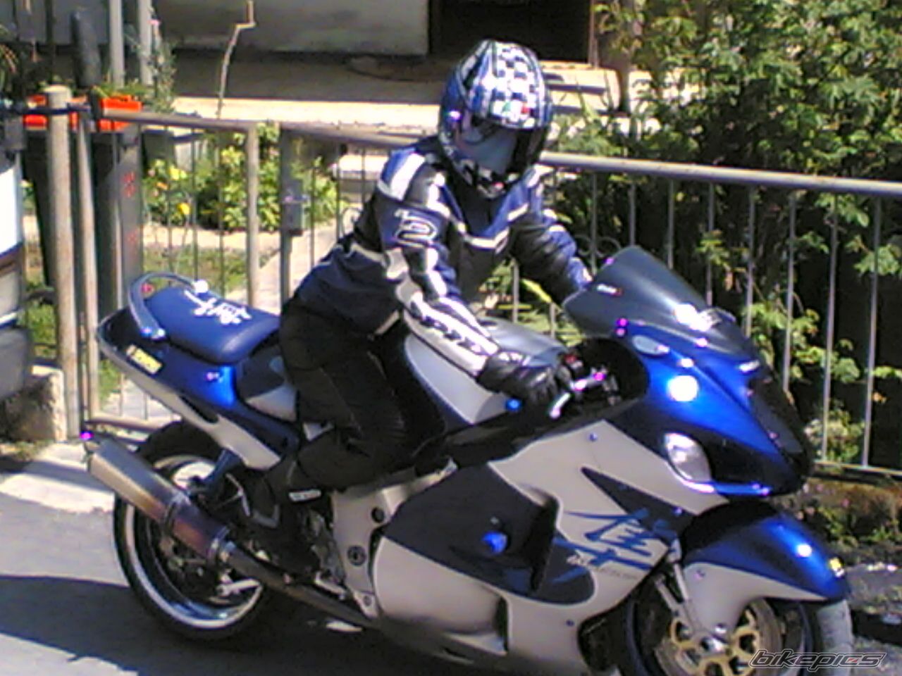 Bike Photo 1697382