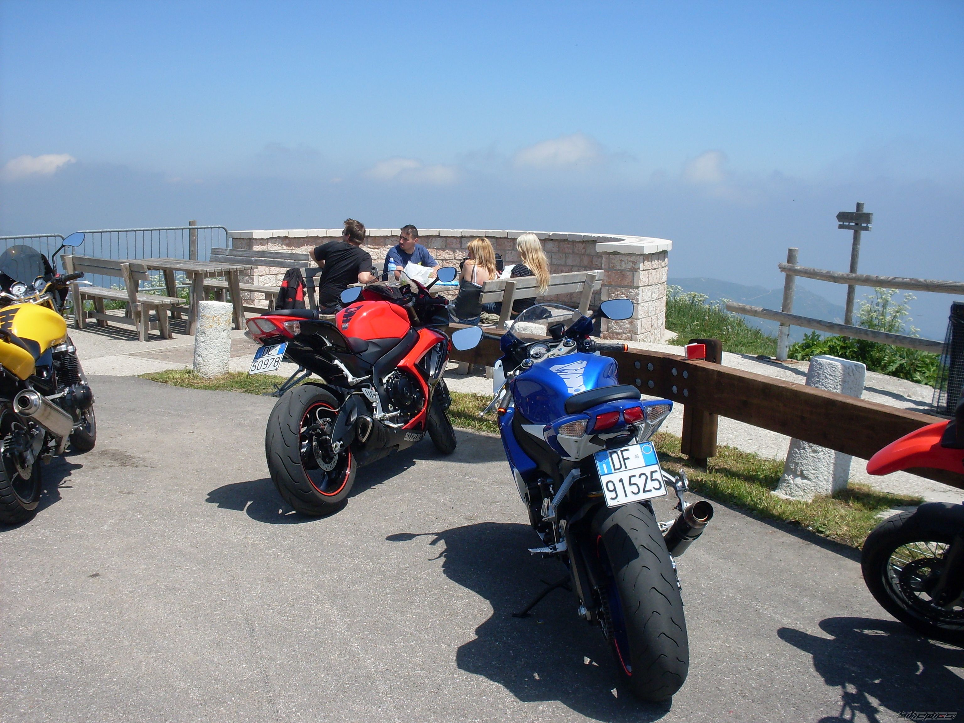 Bike Photo 1697554