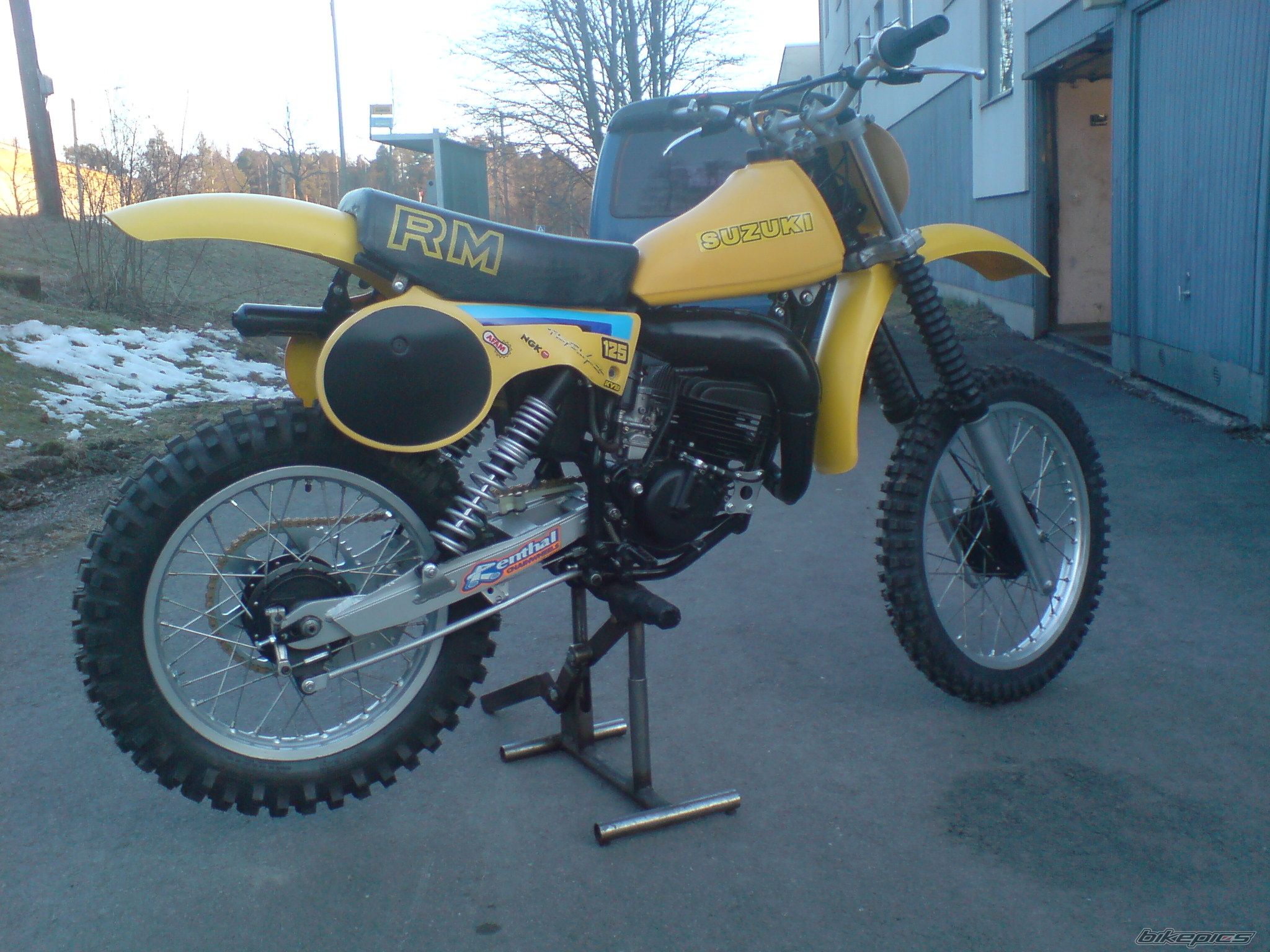 Bike Photo 1697674