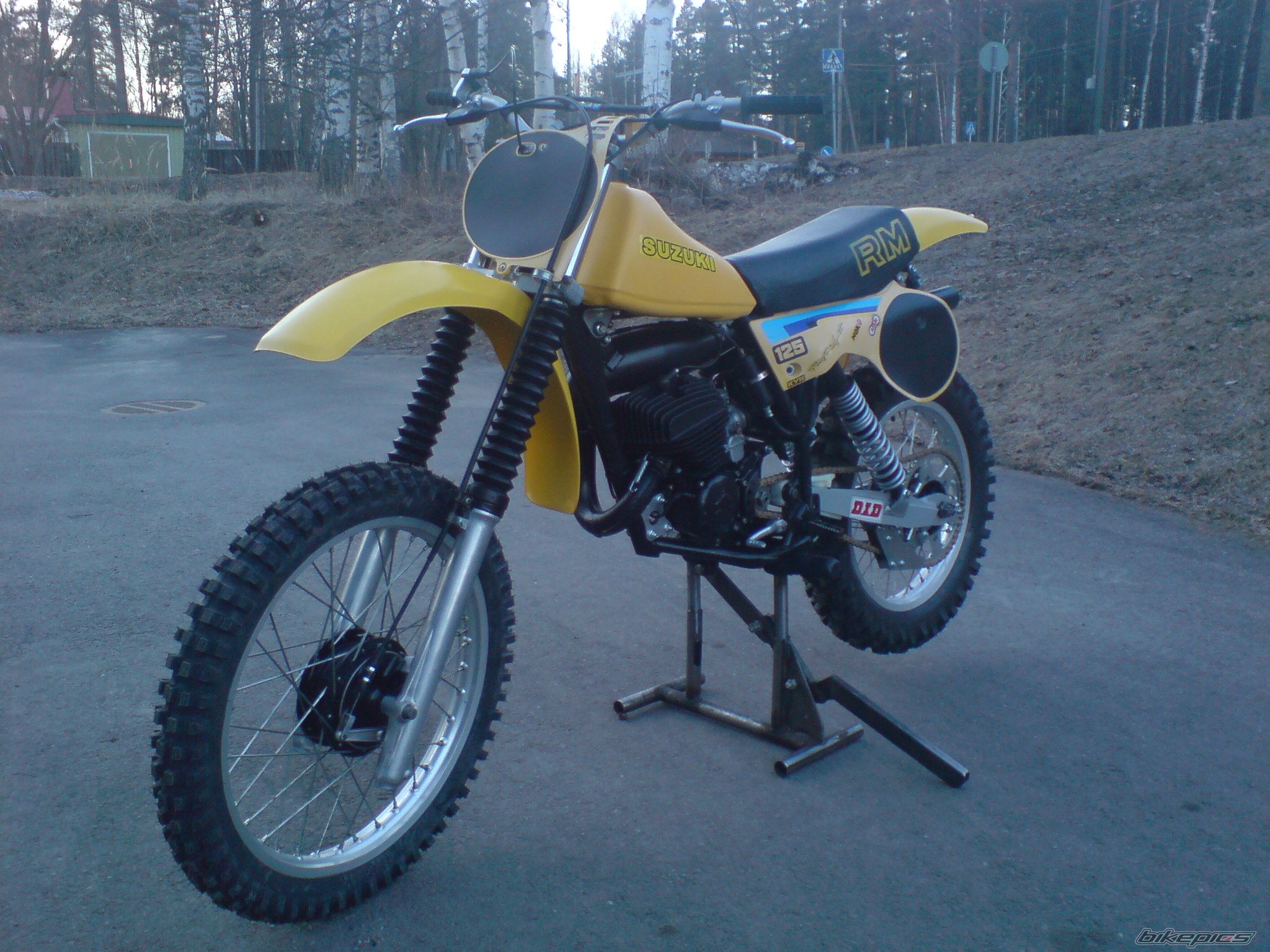 Bike Photo 1697676