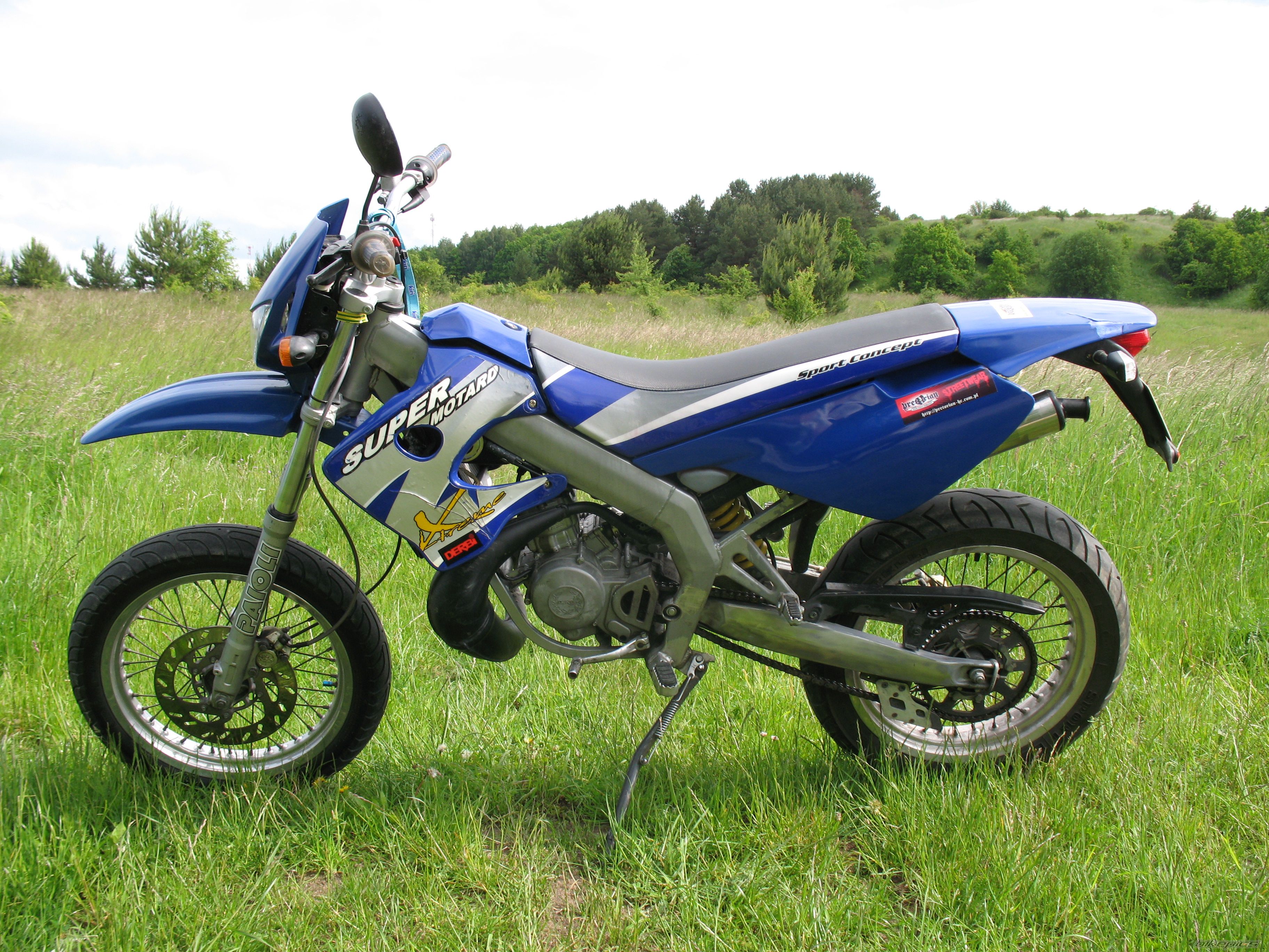 Photo 1697724