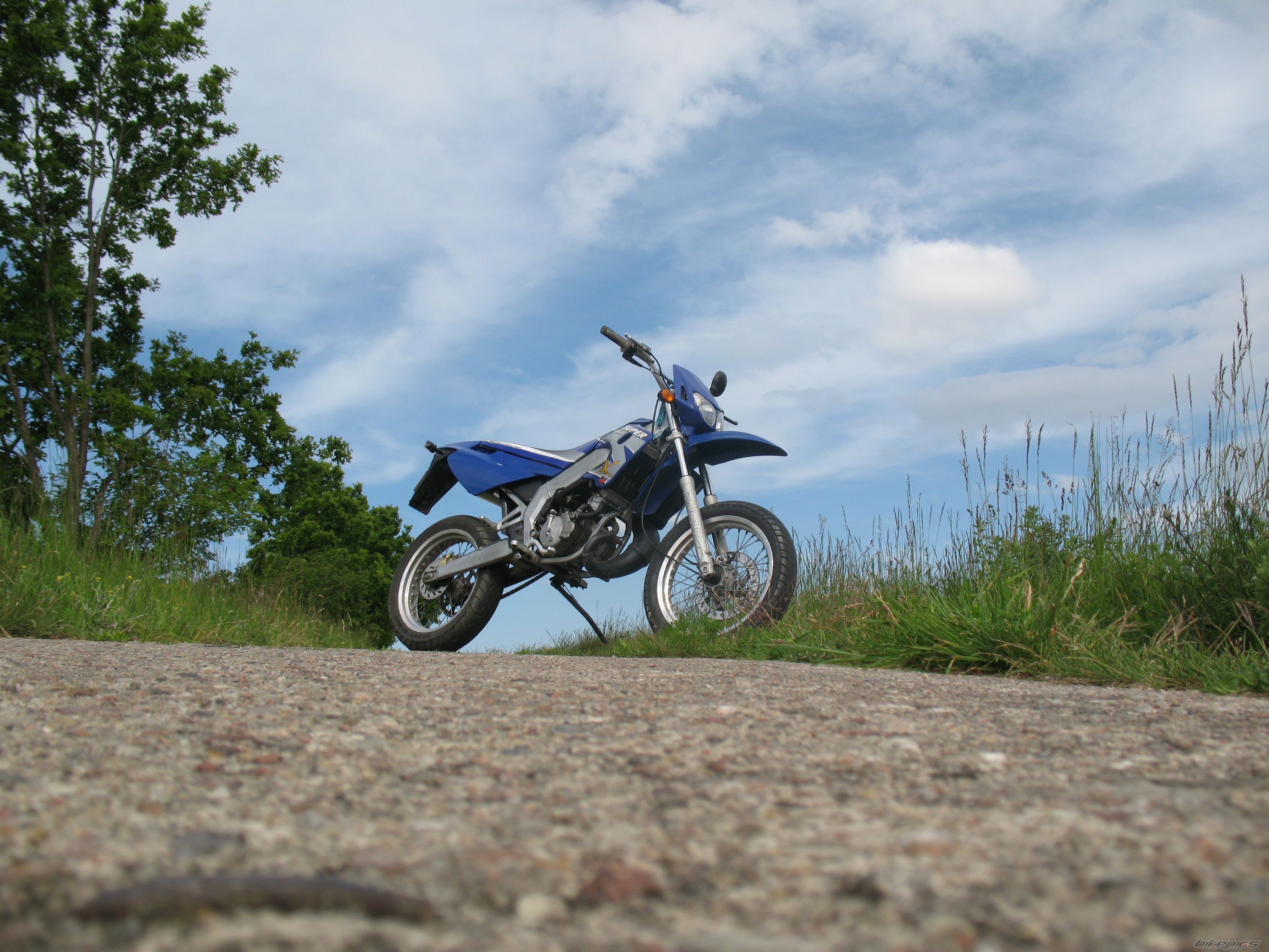 Bike Photo 1697738