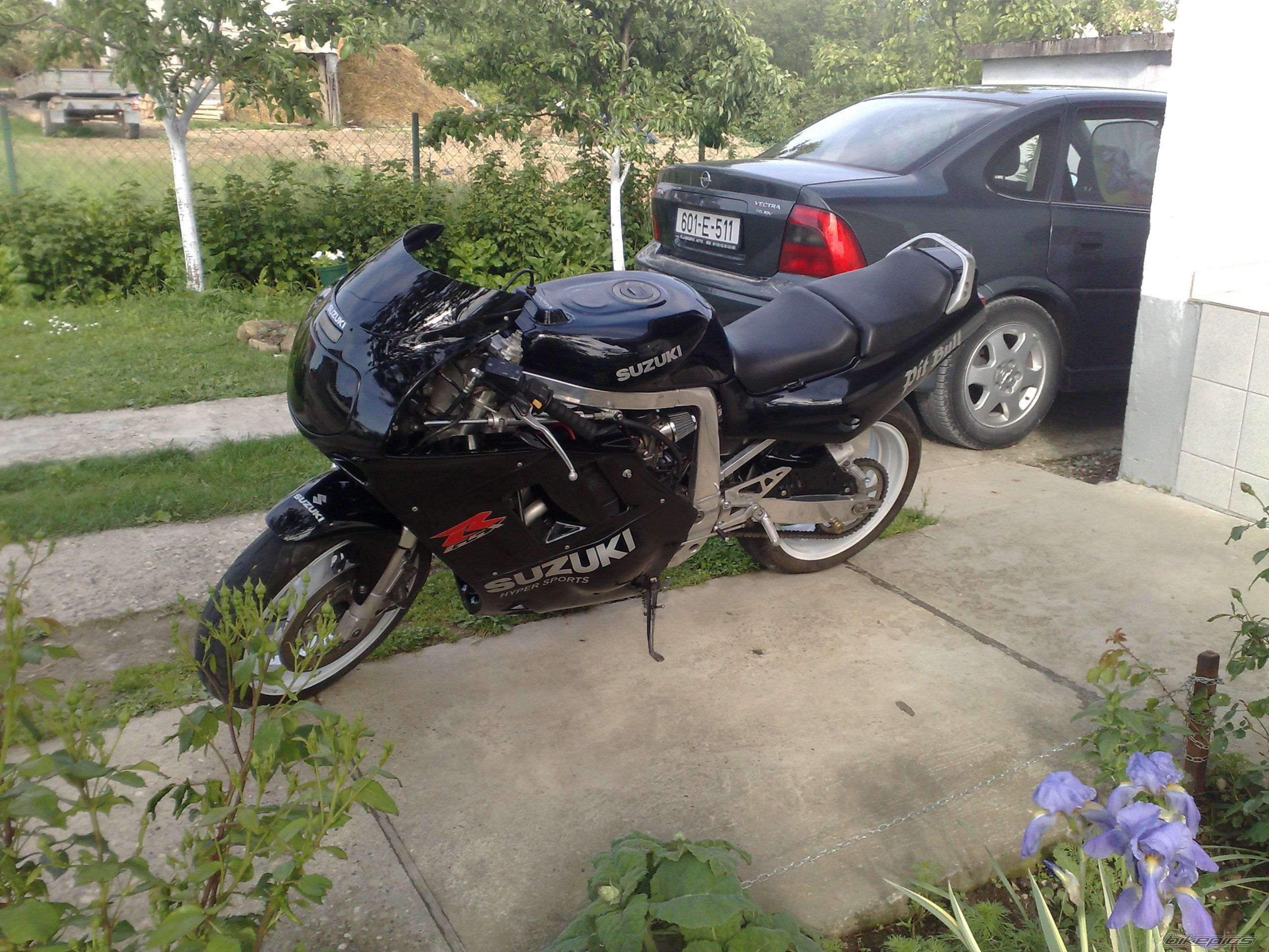 Photo 1697754