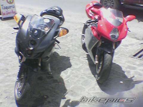 Photo 1697960