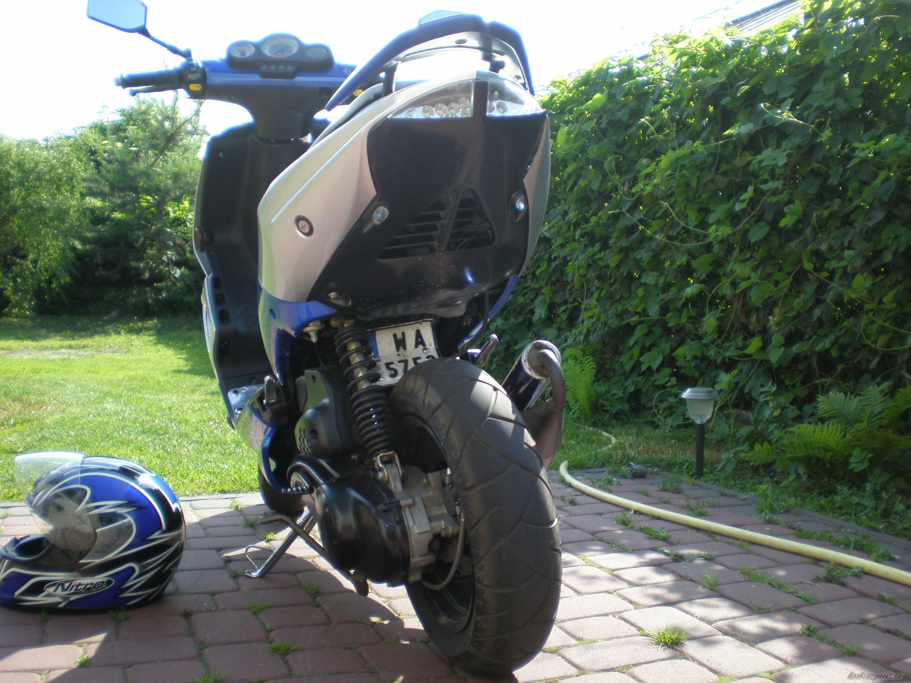 Photo 1698356