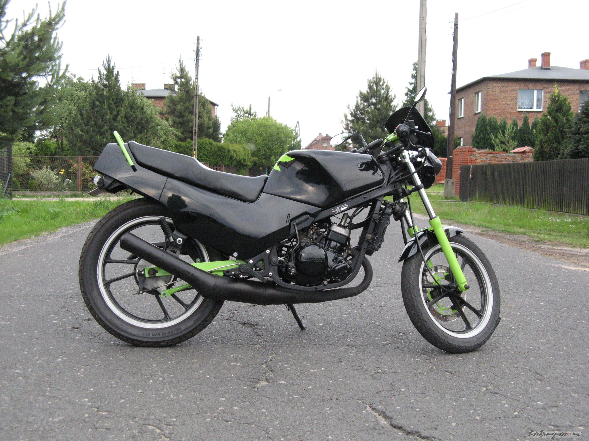 Bike Photo 1698526