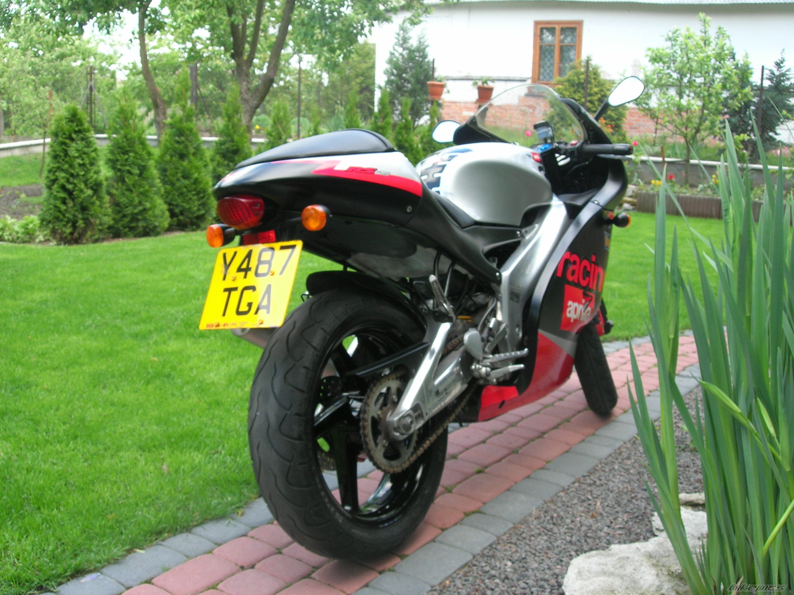 Bike Photo 1698564